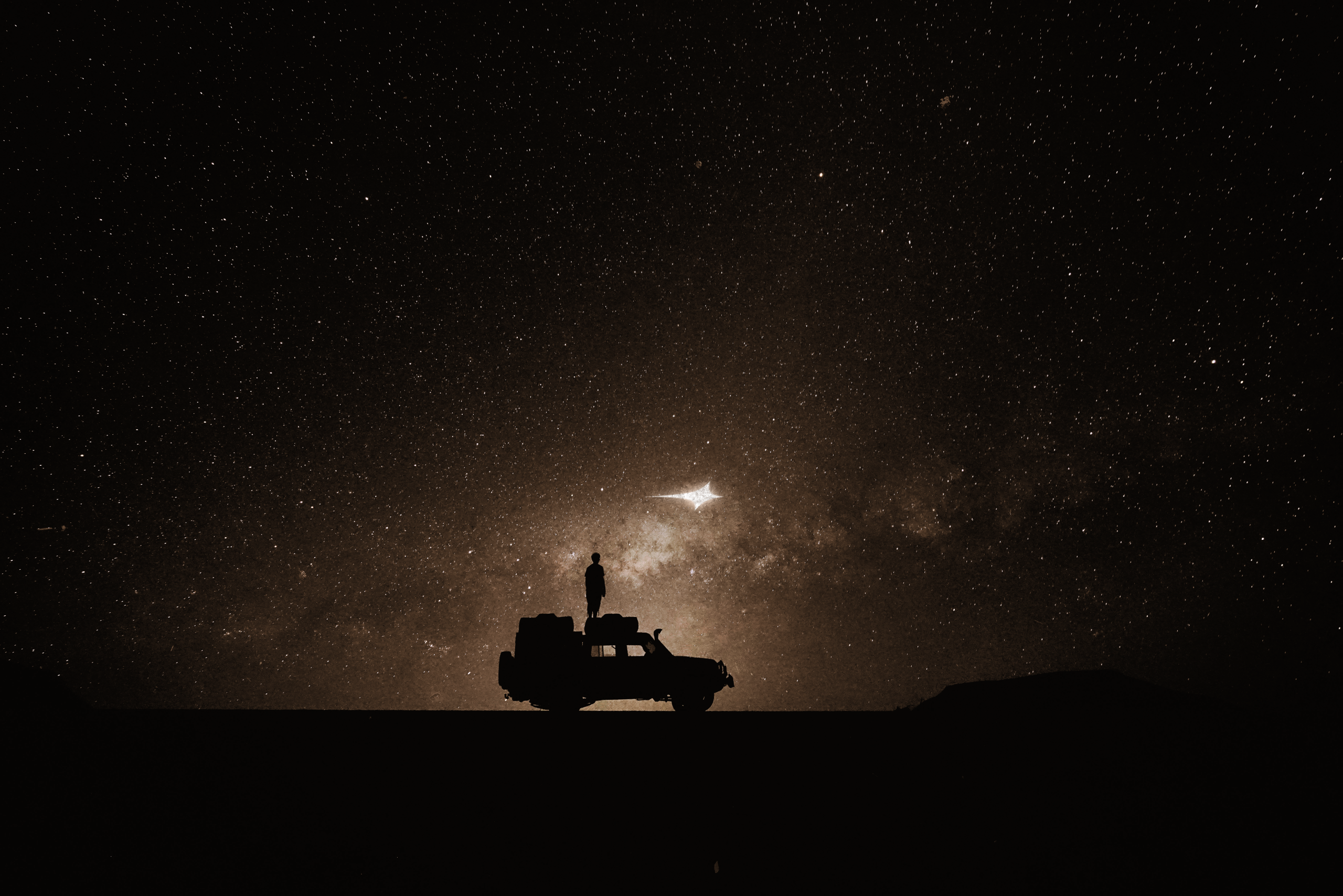 قصة علامة محمد بن زعار العجمي للسيارات – رحلة ثقة بدأت قبل 41 عامًا