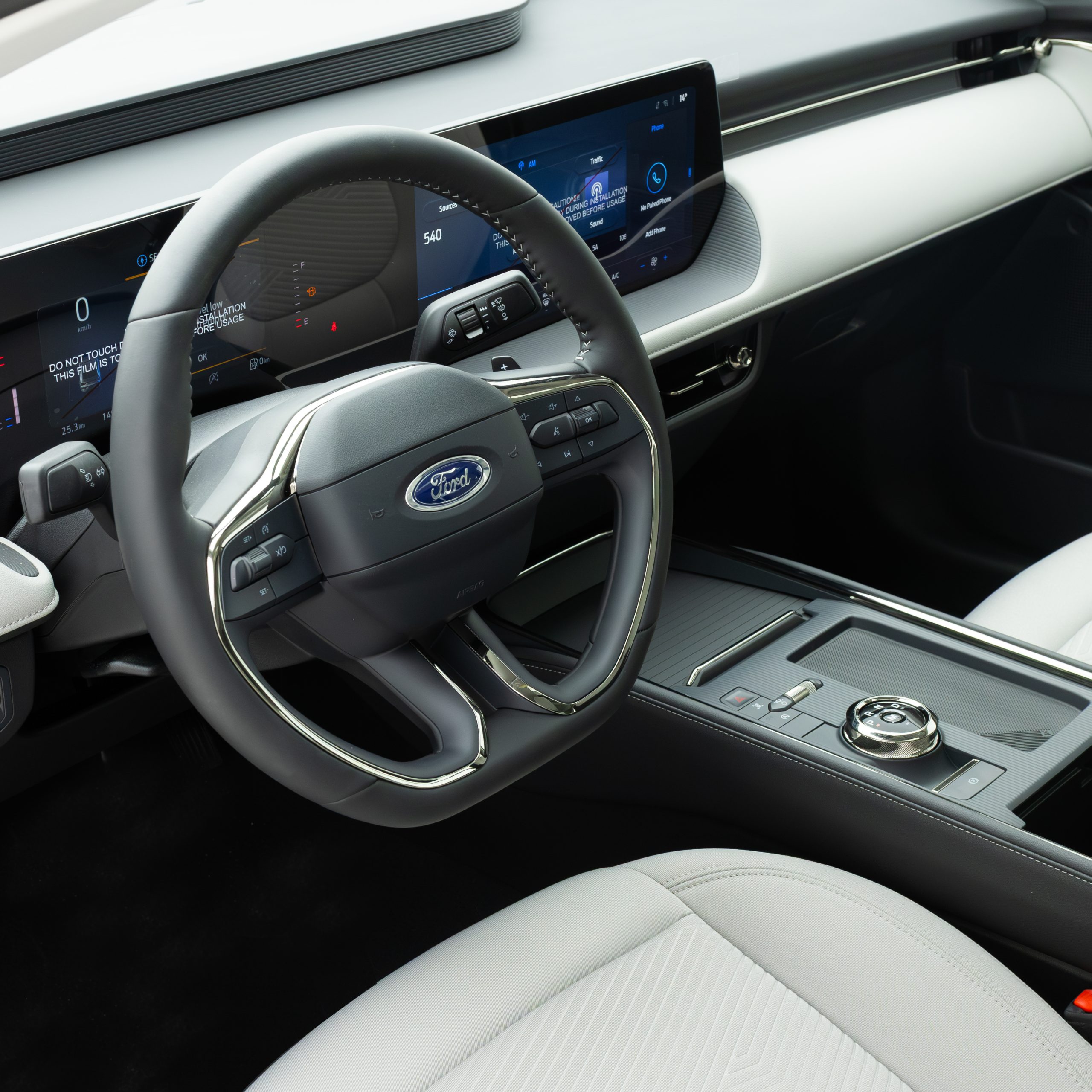 فورد – تورس امبيانتي – 2000 سي سي