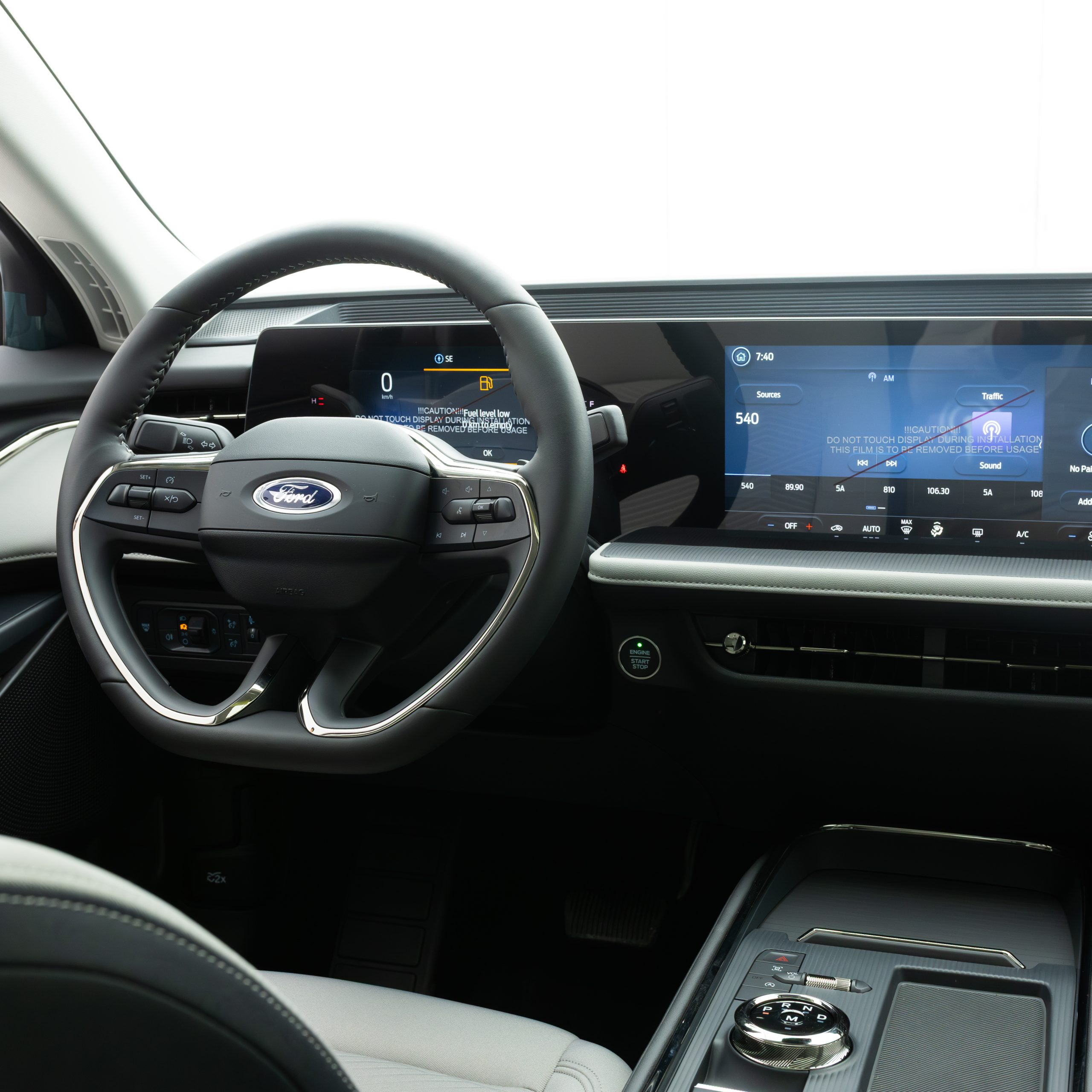 فورد – تورس امبيانتي – 2000 سي سي