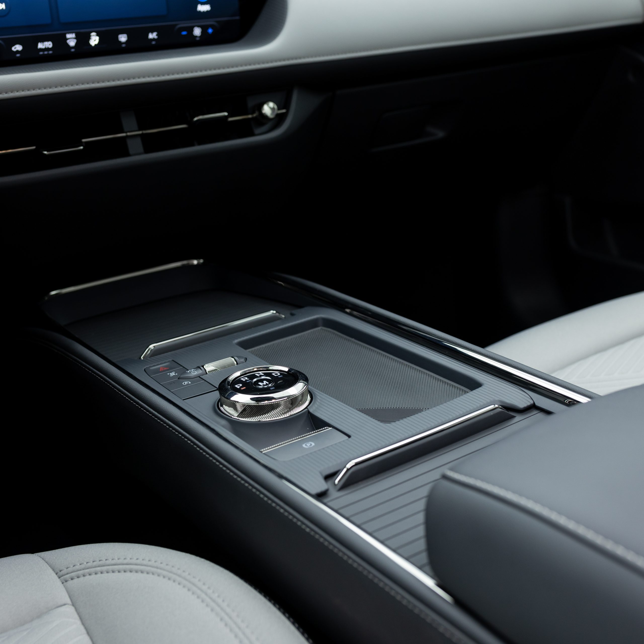 فورد – تورس امبيانتي – 2000 سي سي-2025