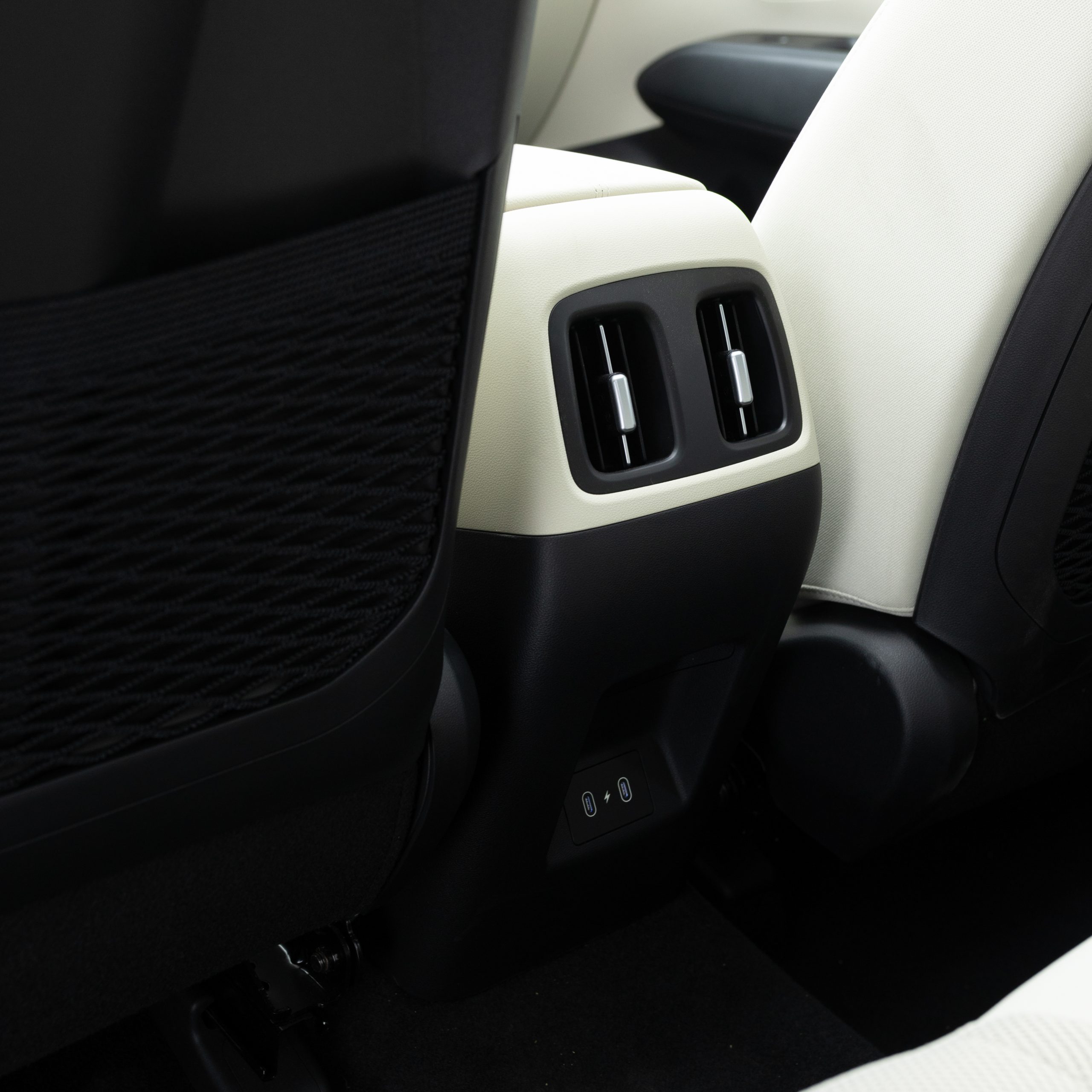 هيونداي – توسان سمارت * سقف اسود – بدون دبل , 2000 سي سي