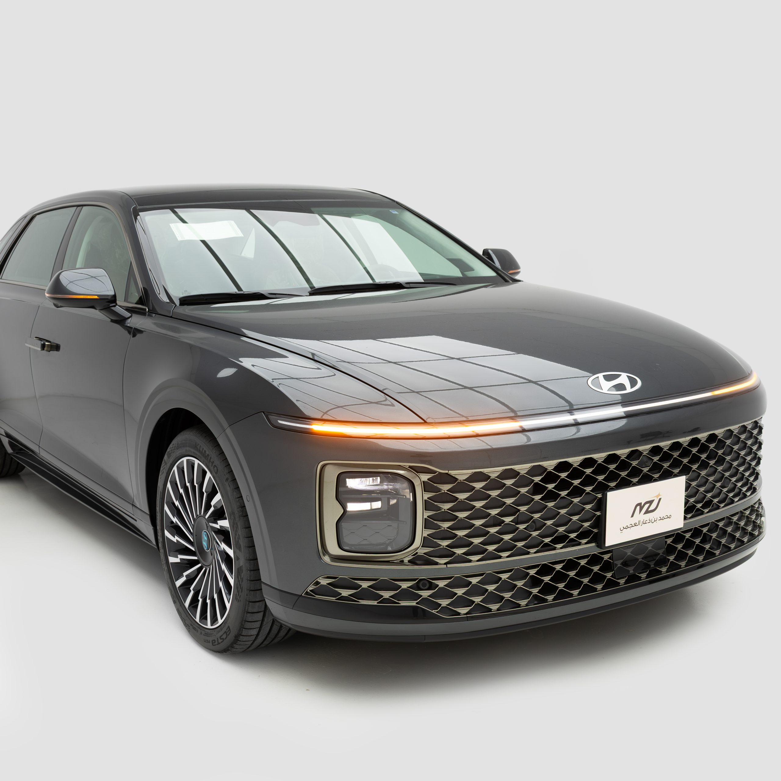 هيونداي – ازيرا كاليجرافي – 3500 سي سي – Calligraphy