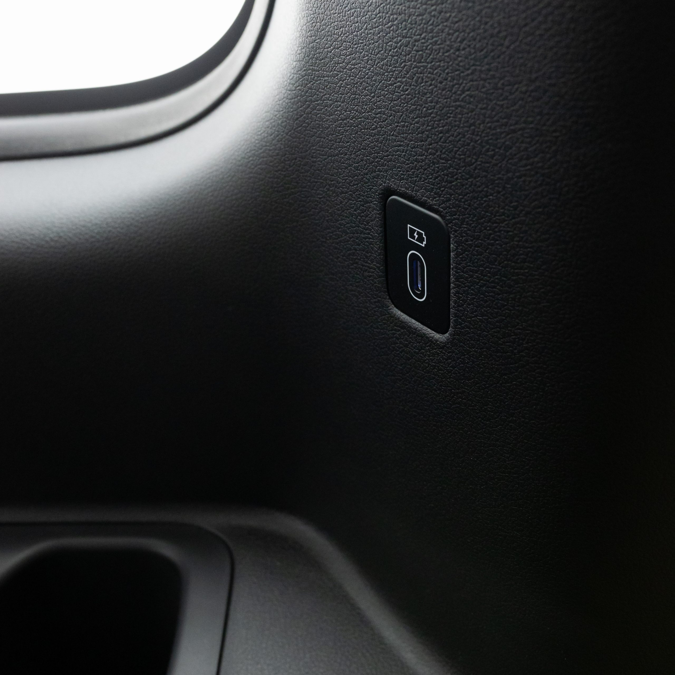 هيونداي – ستاريا ديزل , 11 راكب – 2200 سي سي