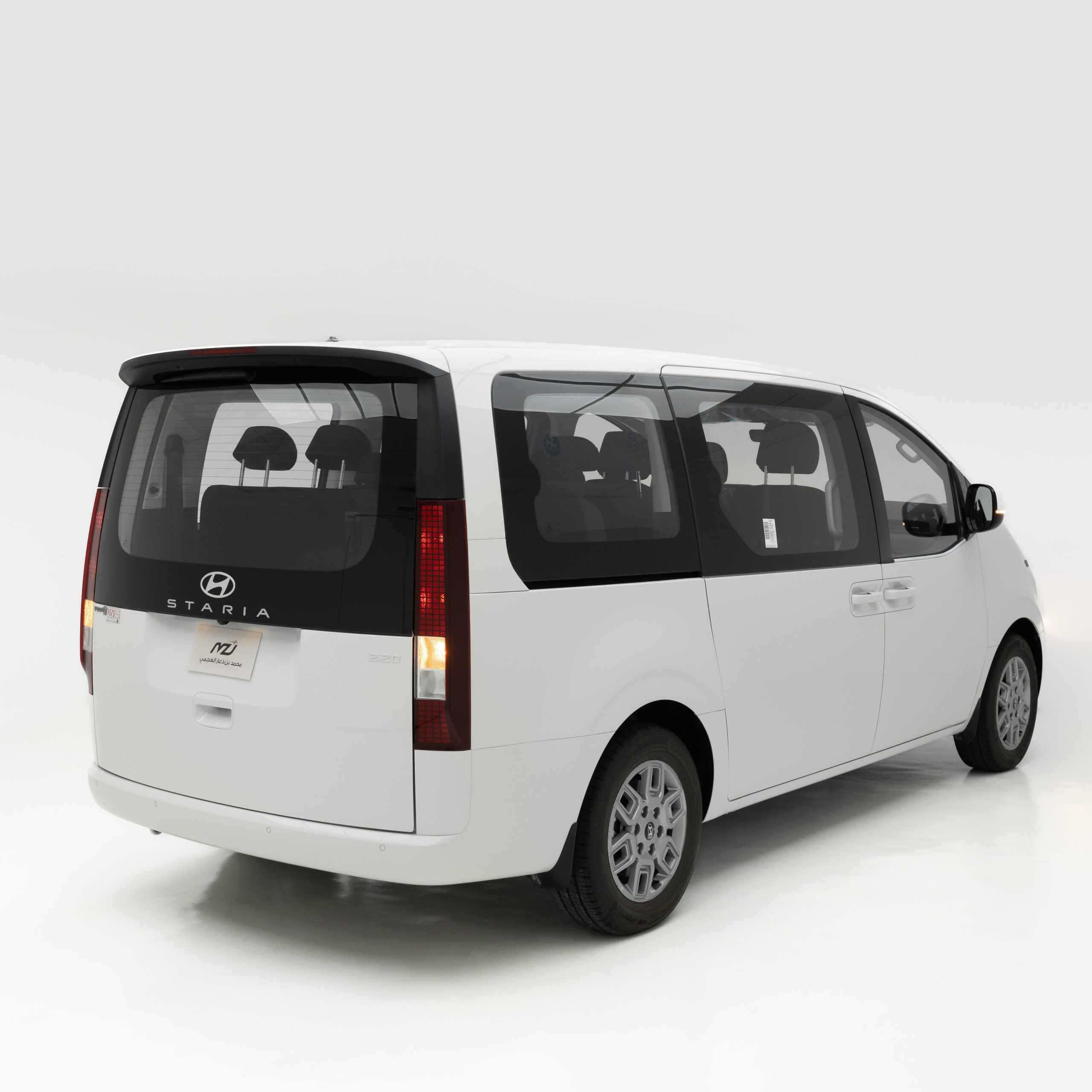 هيونداي – ستاريا ديزل , 11 راكب – 2200 سي سي