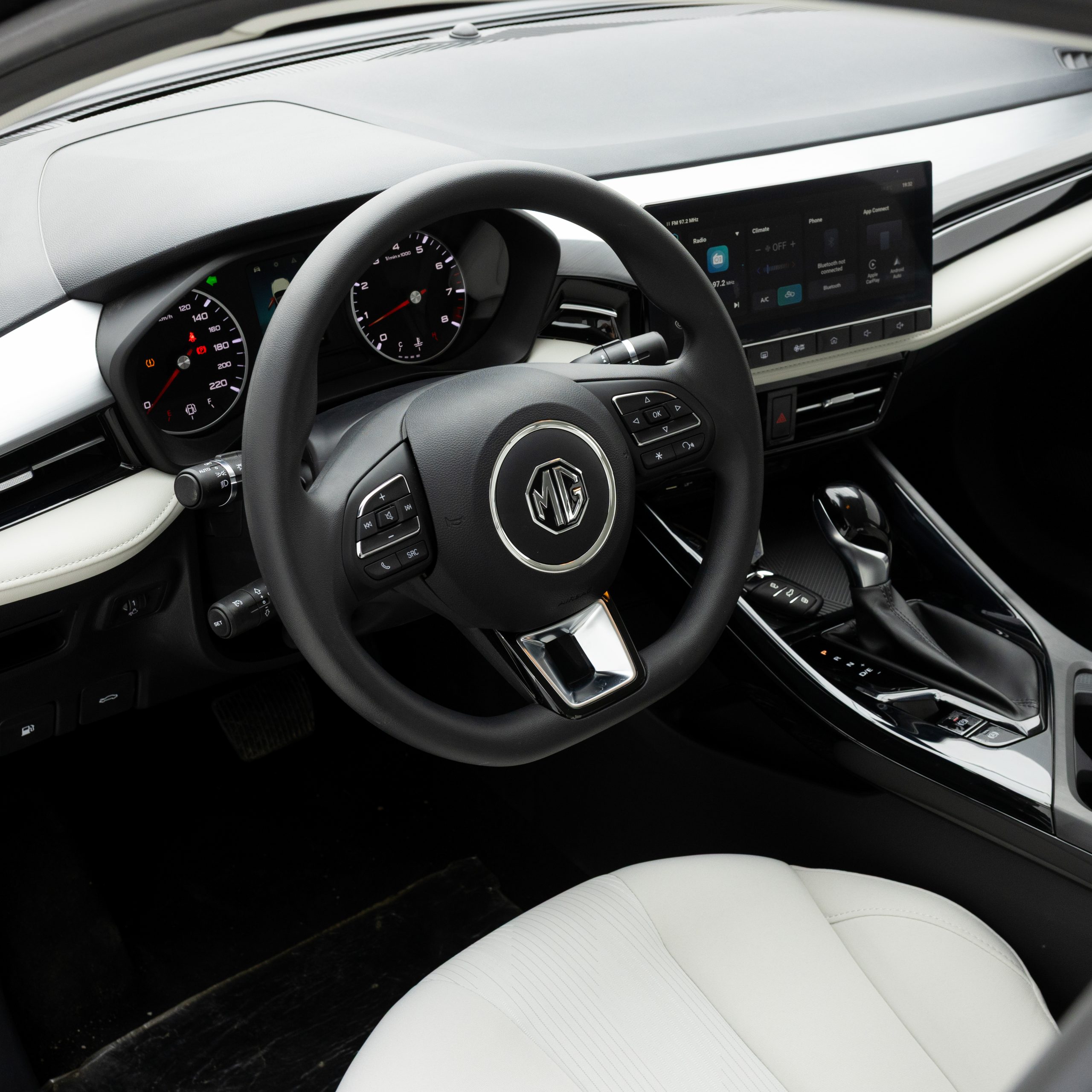 ام جي – 5 – NEW ام جي 5 – استاندر MG 5