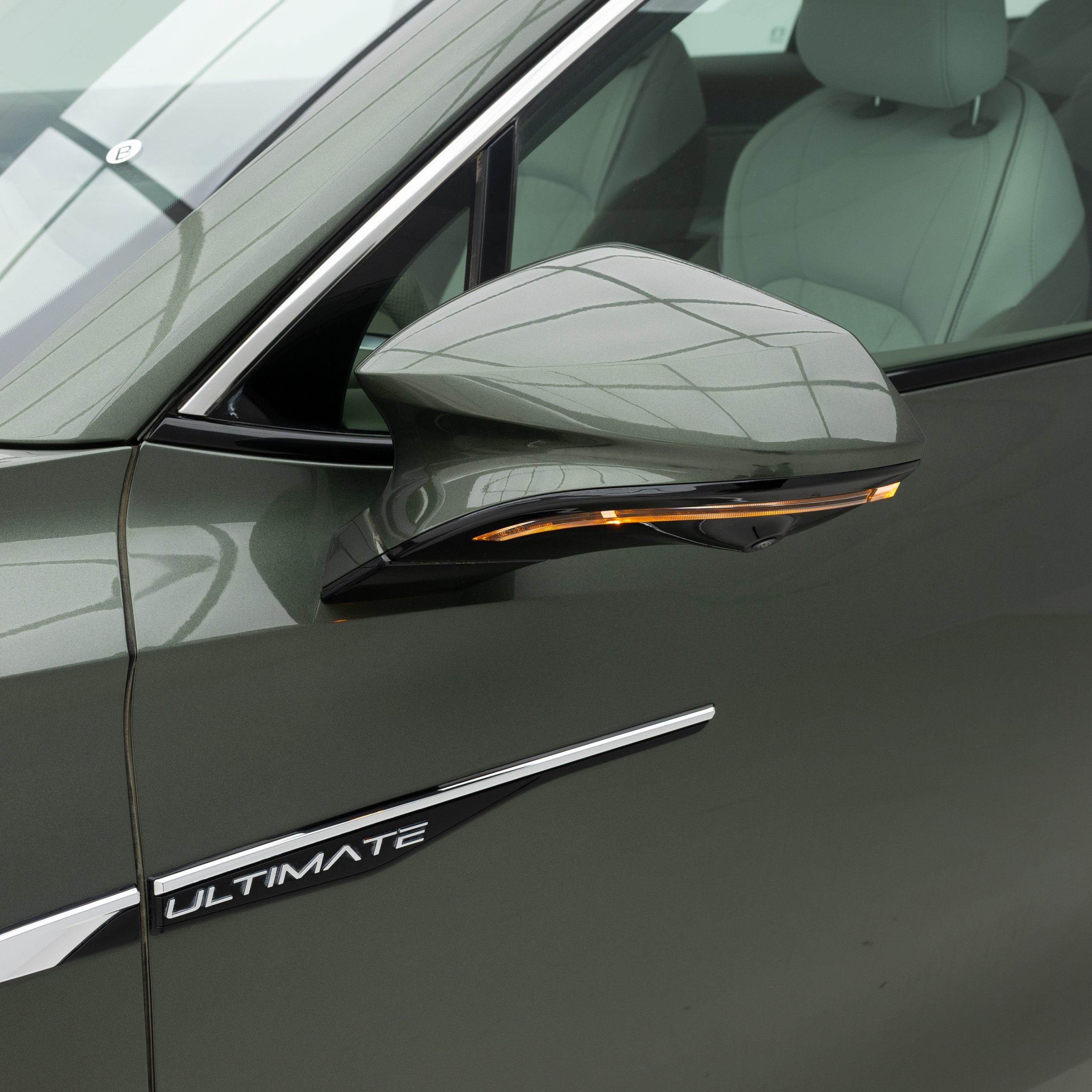 ام جي – ار اكس 9 MG RX9 2.0T AT COM 2WD