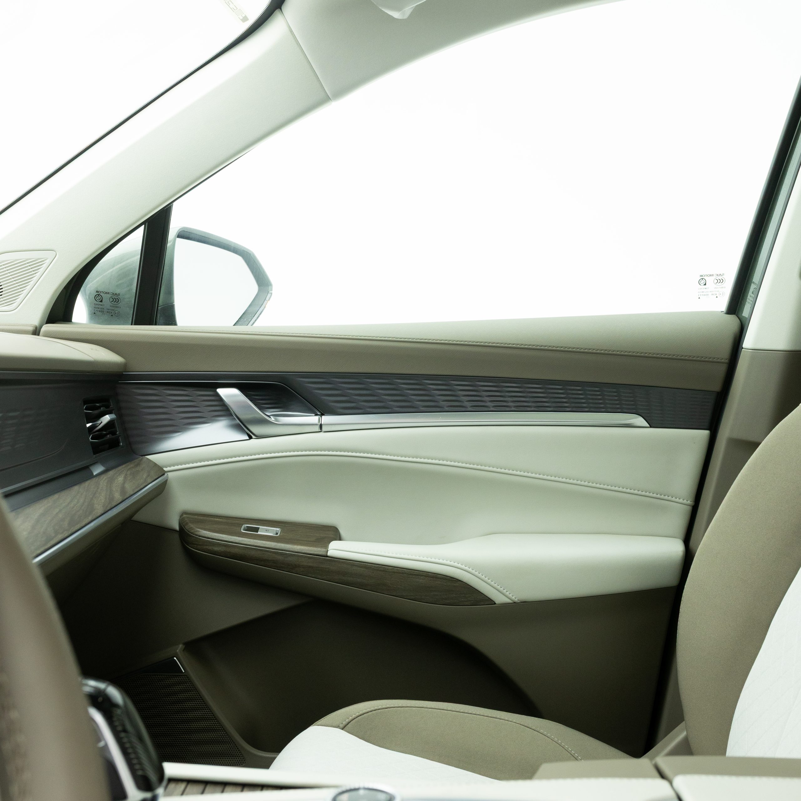 ام جي – ار اكس 9 MG RX9 2.0T AT COM 2WD