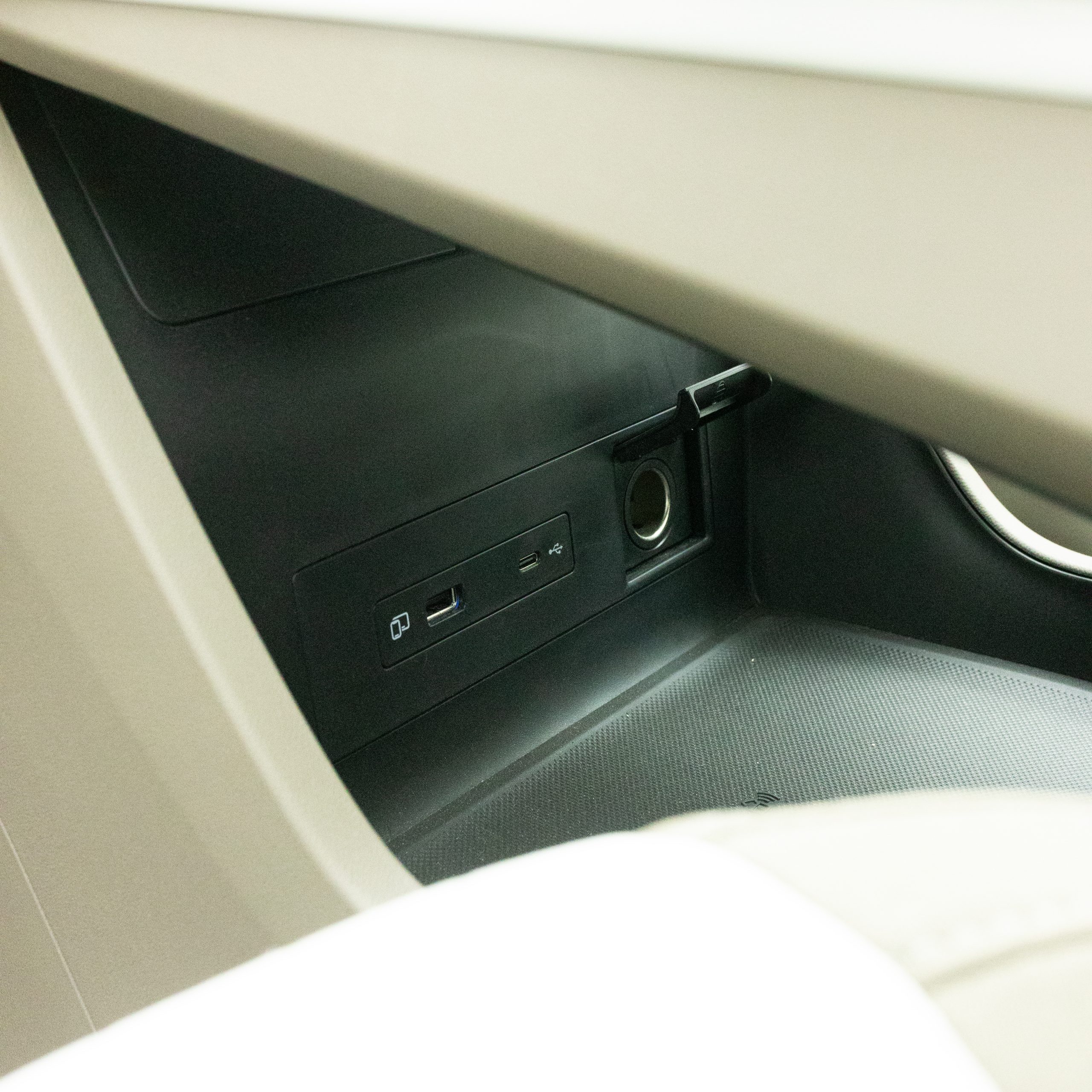 ام جي – ار اكس 9 MG RX9 2.0T AT COM 2WD