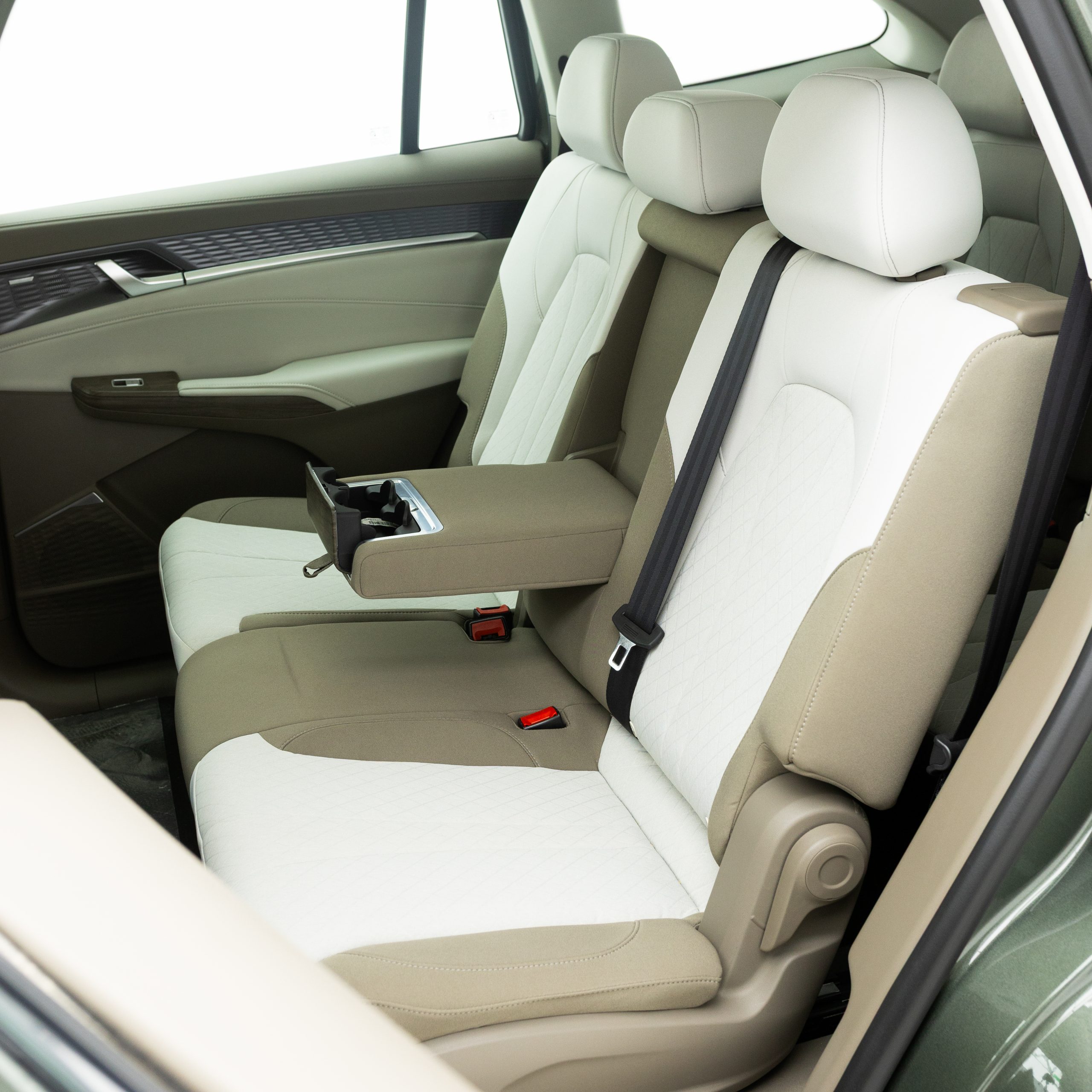 ام جي – ار اكس 9 MG RX9 2.0T AT COM 2WD