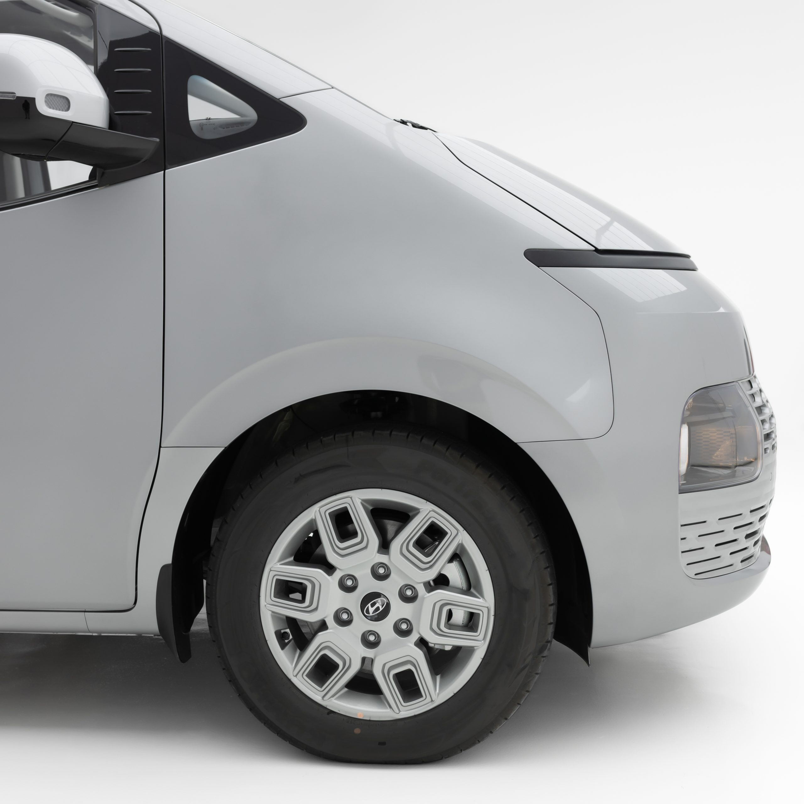 هيونداي – ستاريا ديزل , 11 راكب – 2200 سي سي