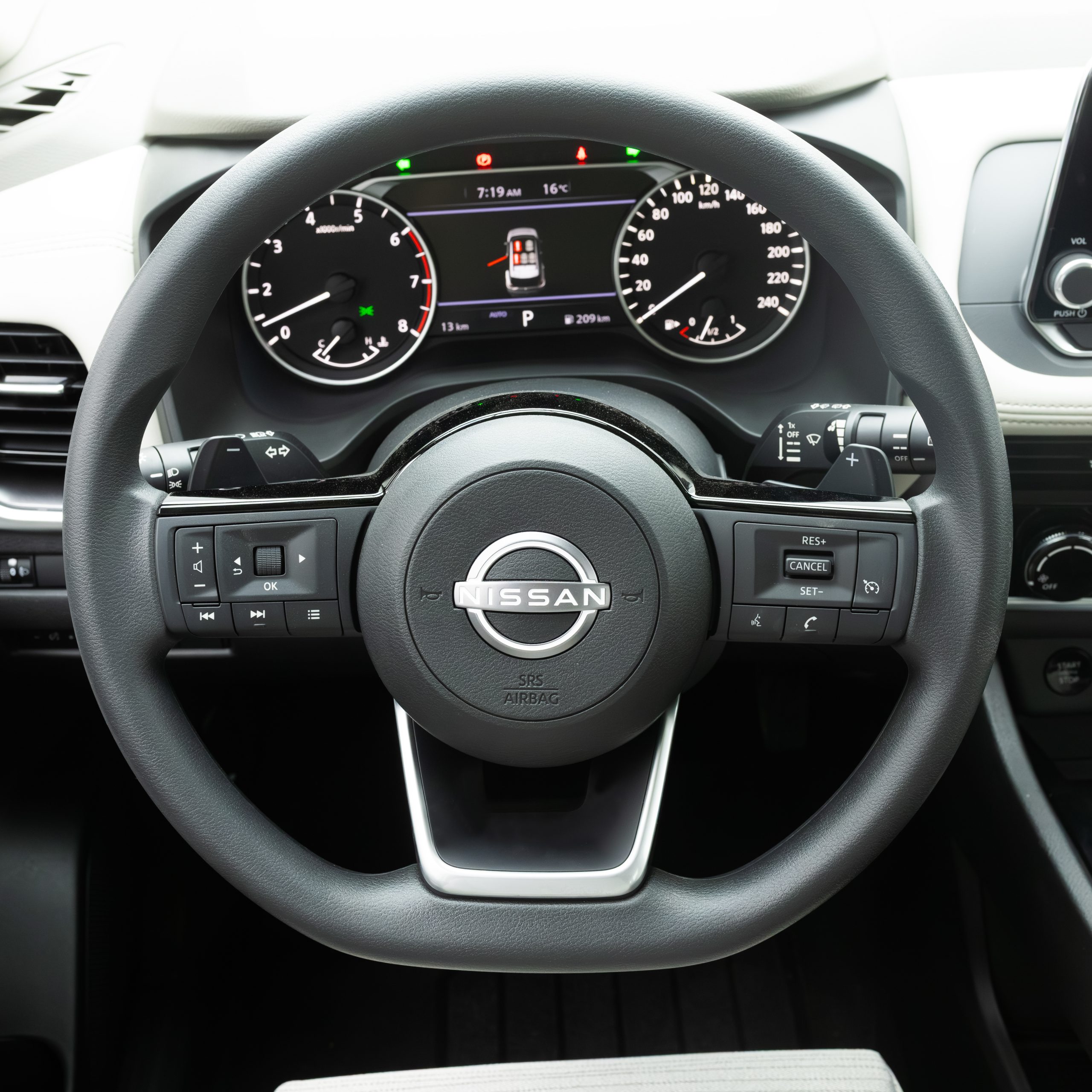 نيسان – اكس تريل دبل , 5 راكب – 2500 سي سي-2026