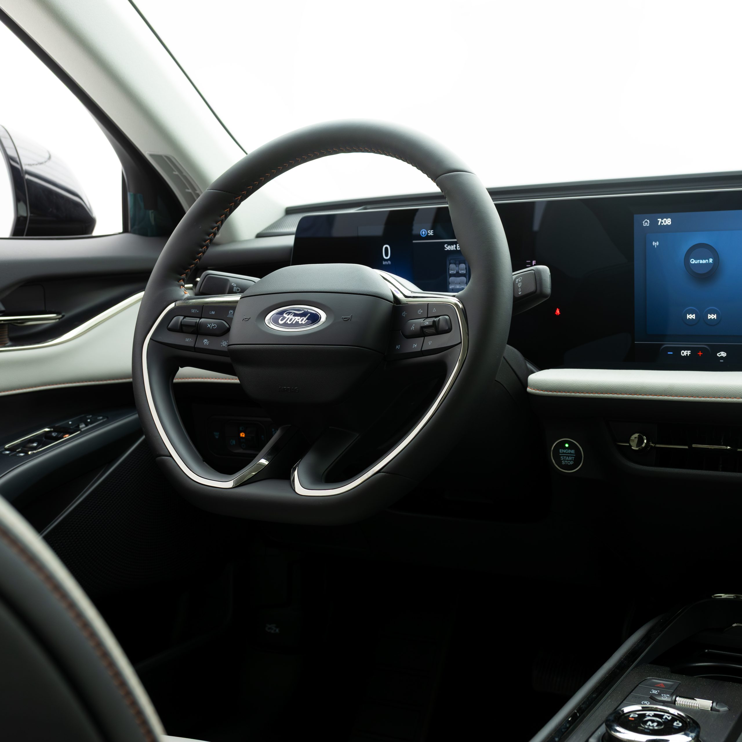 فورد – تورس تيتانيوم – 2000 سي سي 2026