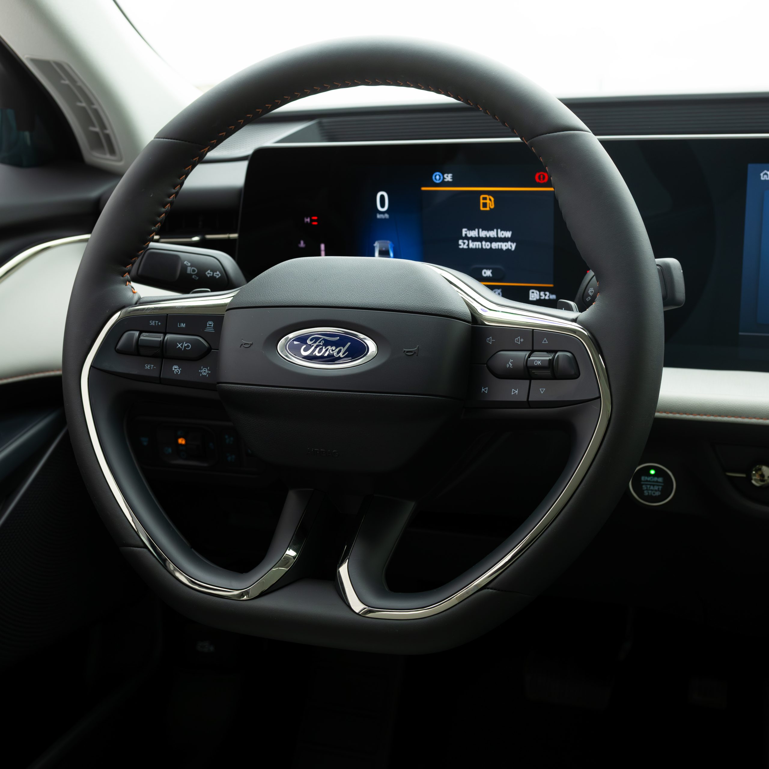 فورد – تورس تيتانيوم – 2000 سي سي 2026