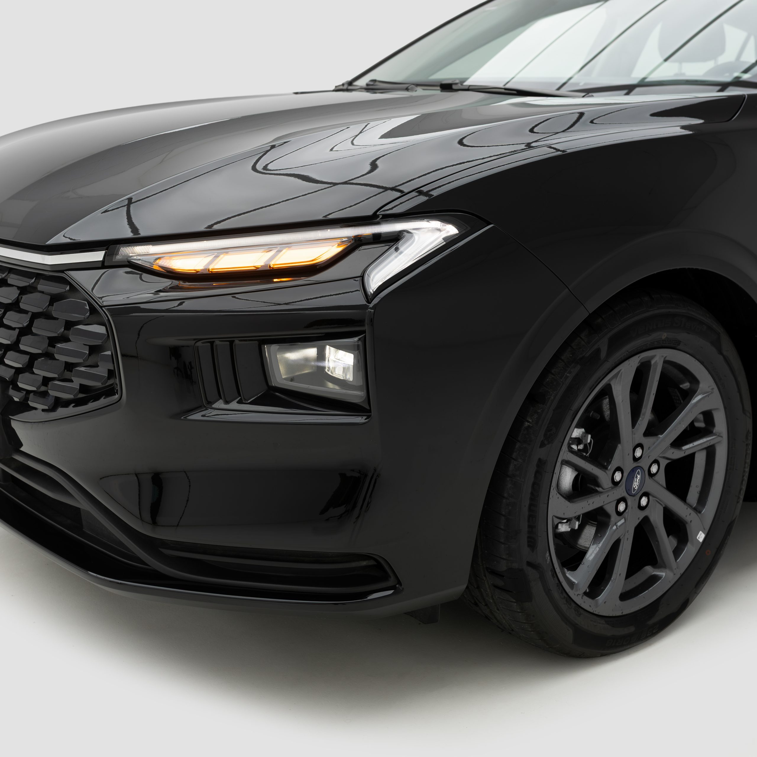 فورد – تورس ترند – 2000 سي سي-2026