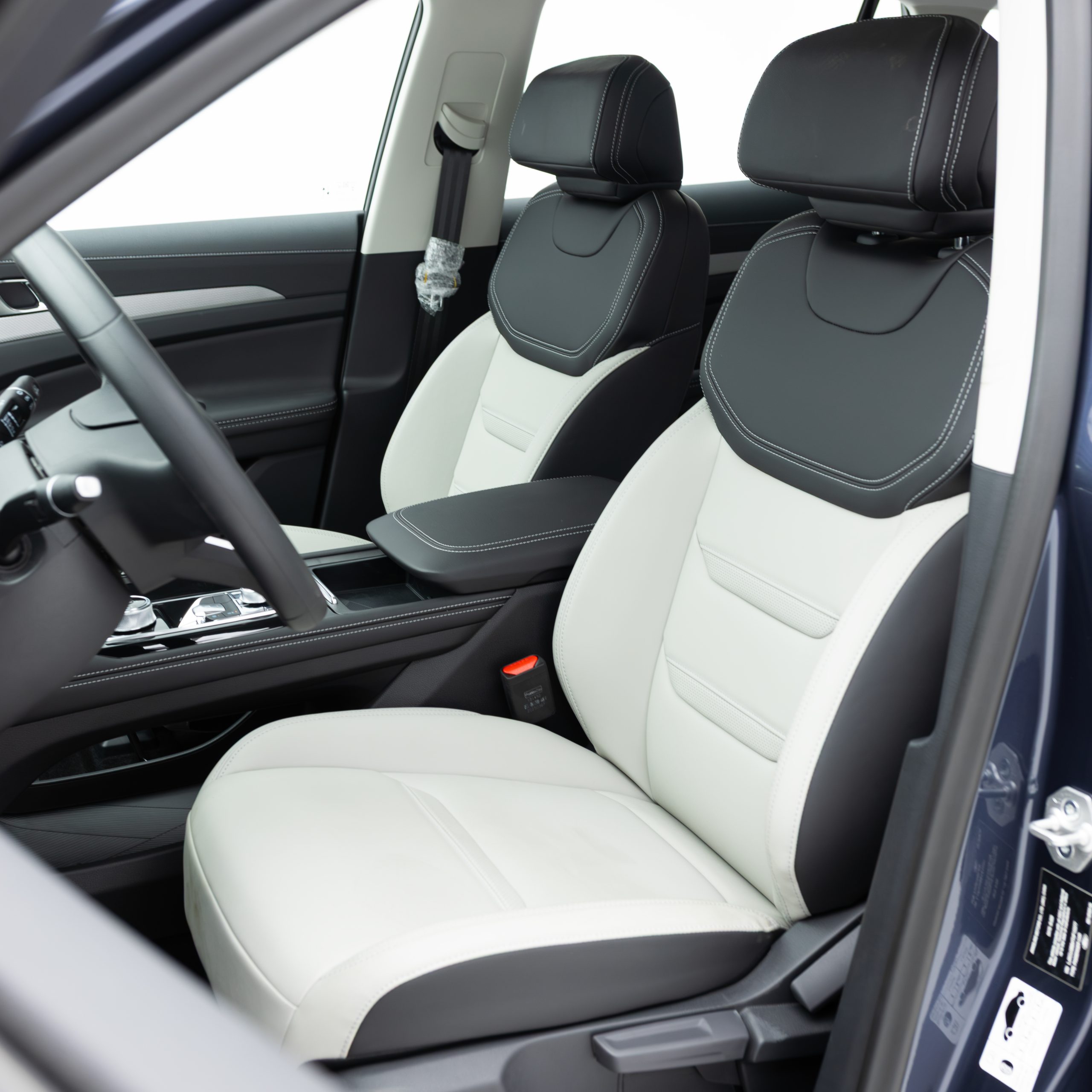 فورد – تريتوري امبيانتي – 1800 سي سي