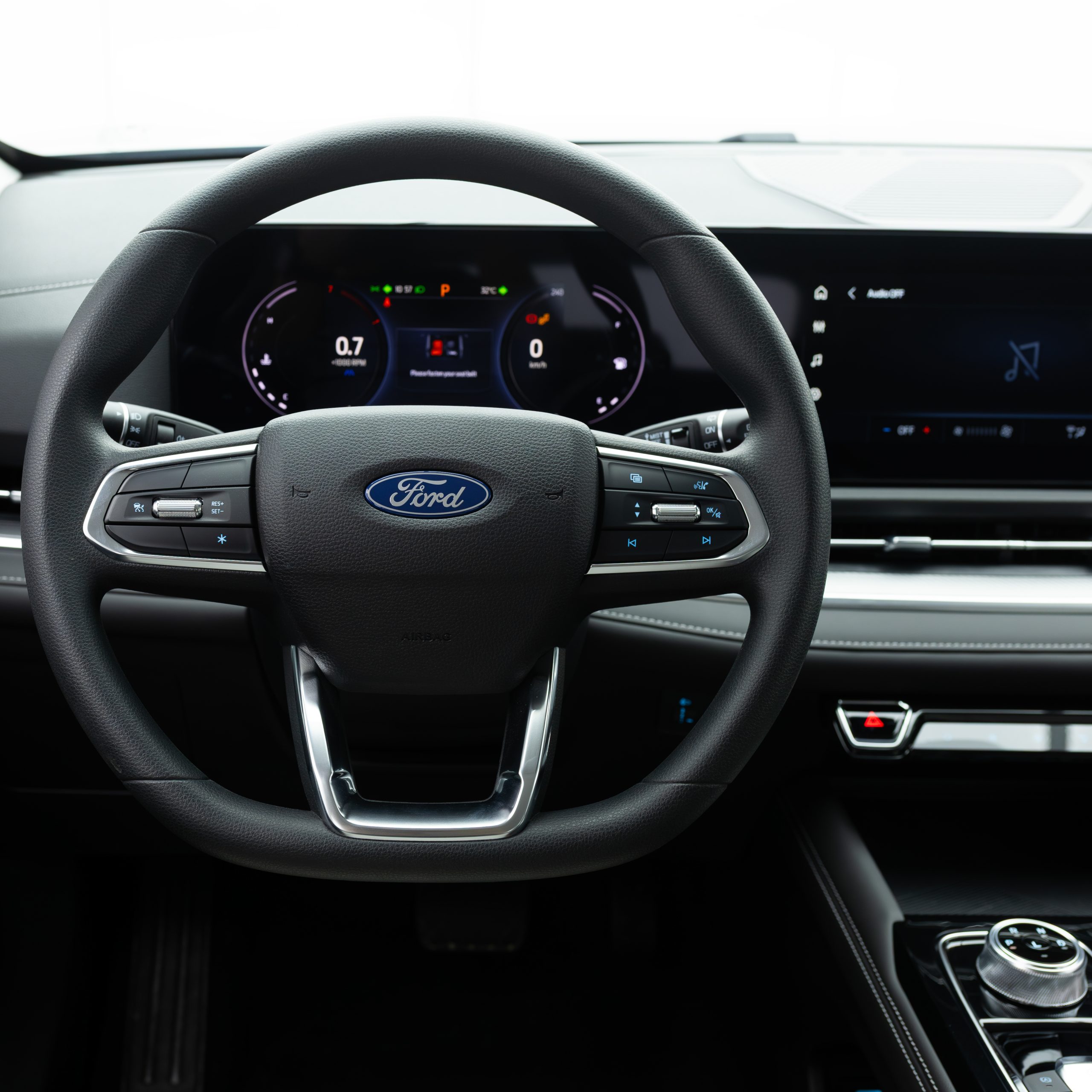 فورد – تريتوري امبيانتي – 1800 سي سي