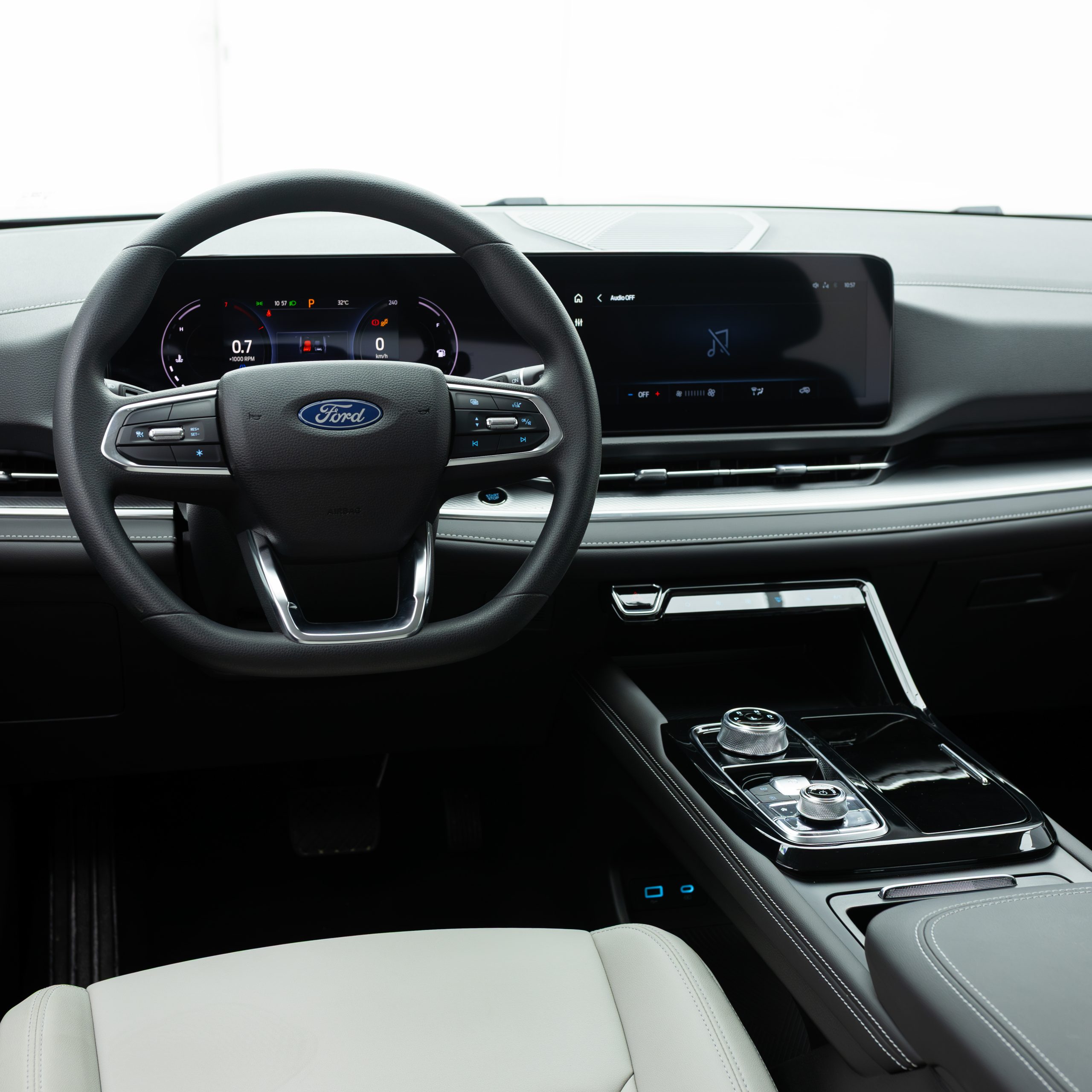 فورد – تريتوري امبيانتي – 1800 سي سي