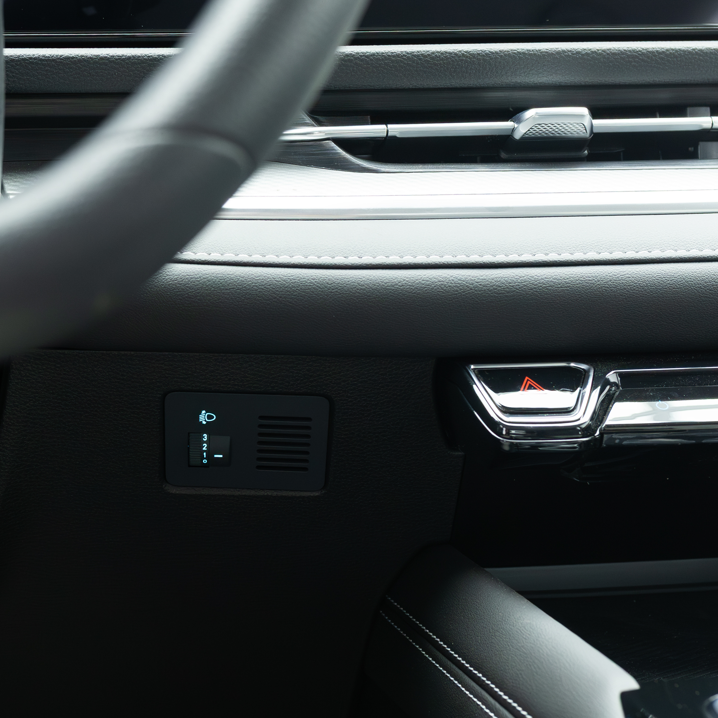 فورد – تريتوري امبيانتي – 1800 سي سي