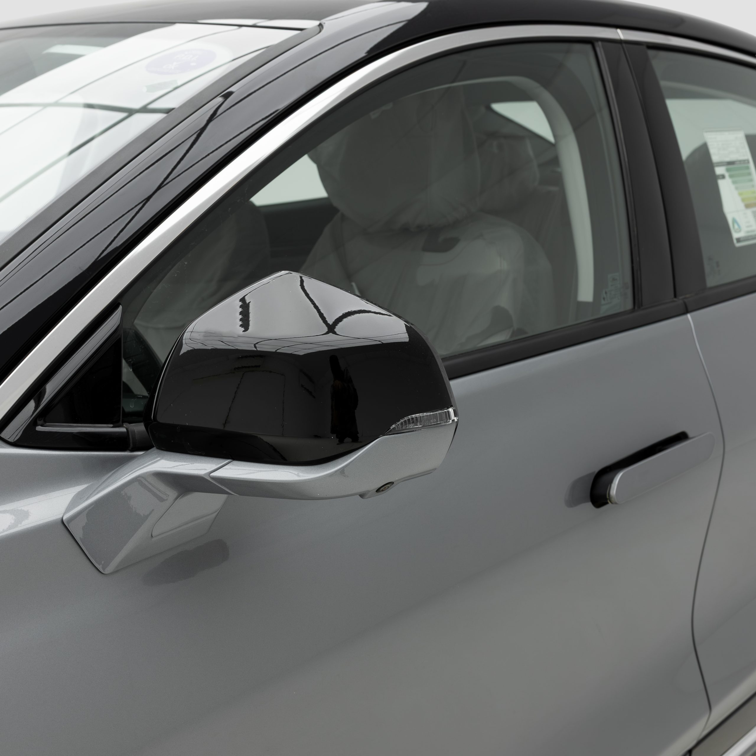 فورد – تورس تيتانيوم – 2000 سي سي 2026