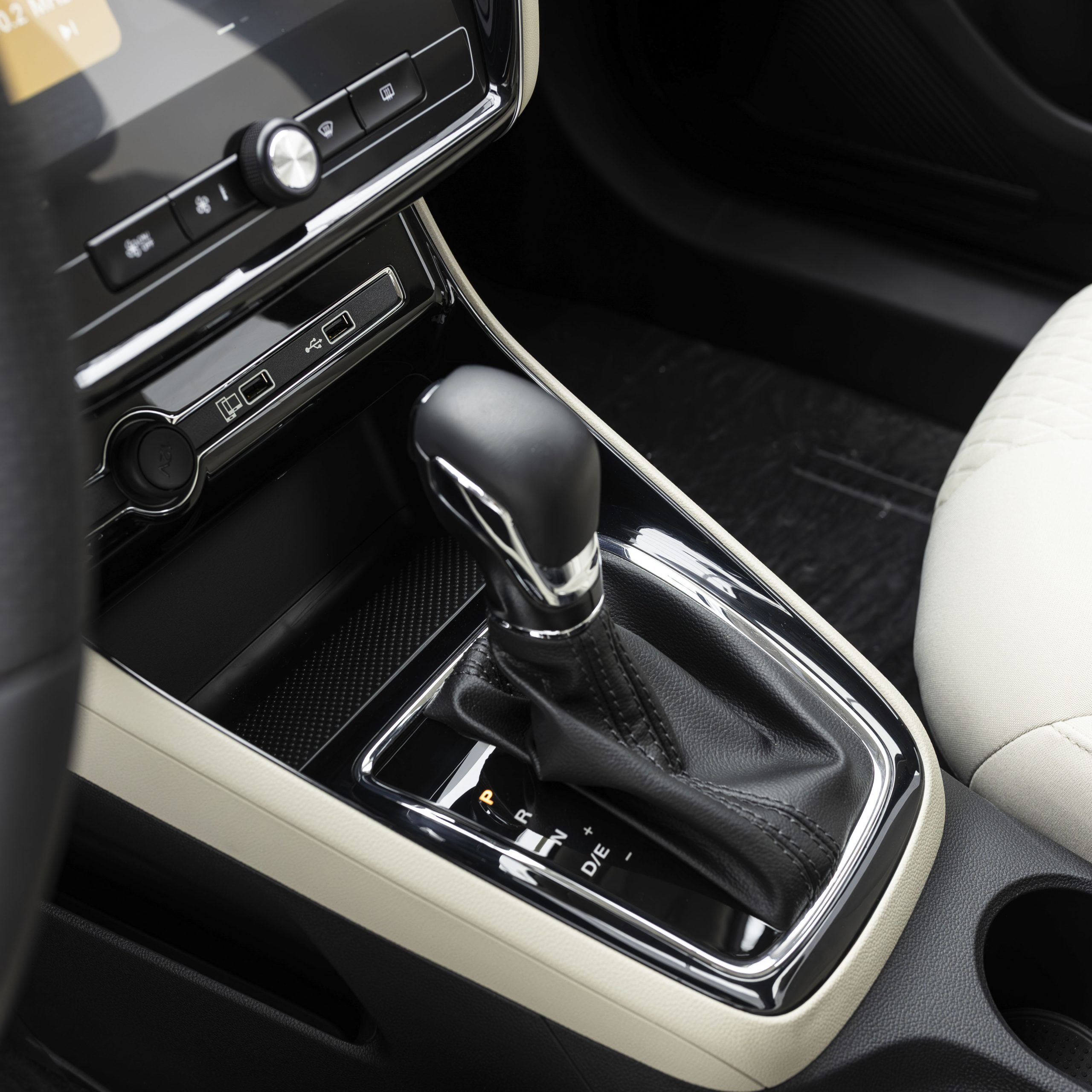 ام جي – 5 – القديم ام جي 5 – استاندر MG 5