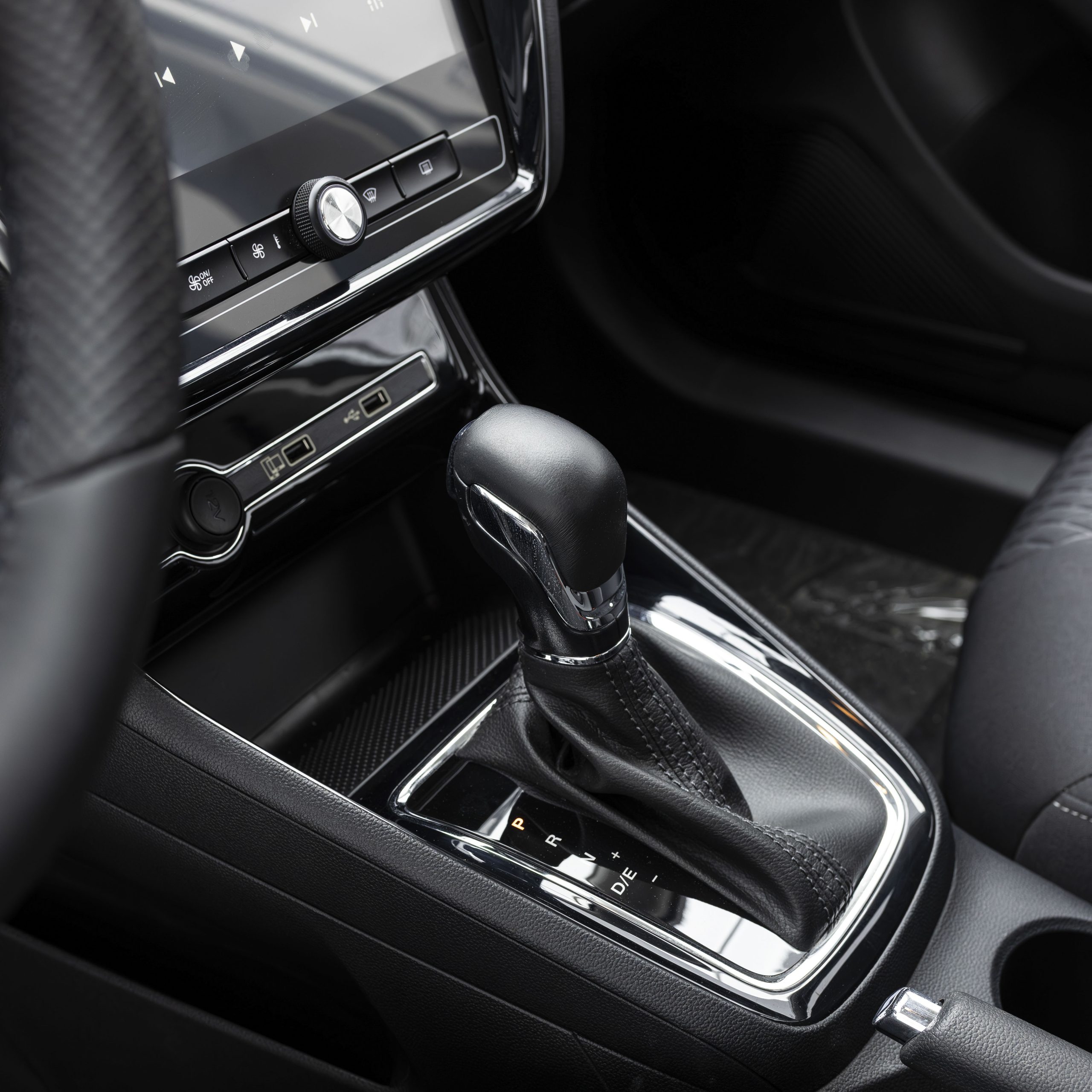 ام جي – 5 – القديم ام جي 5 – استاندر MG 5