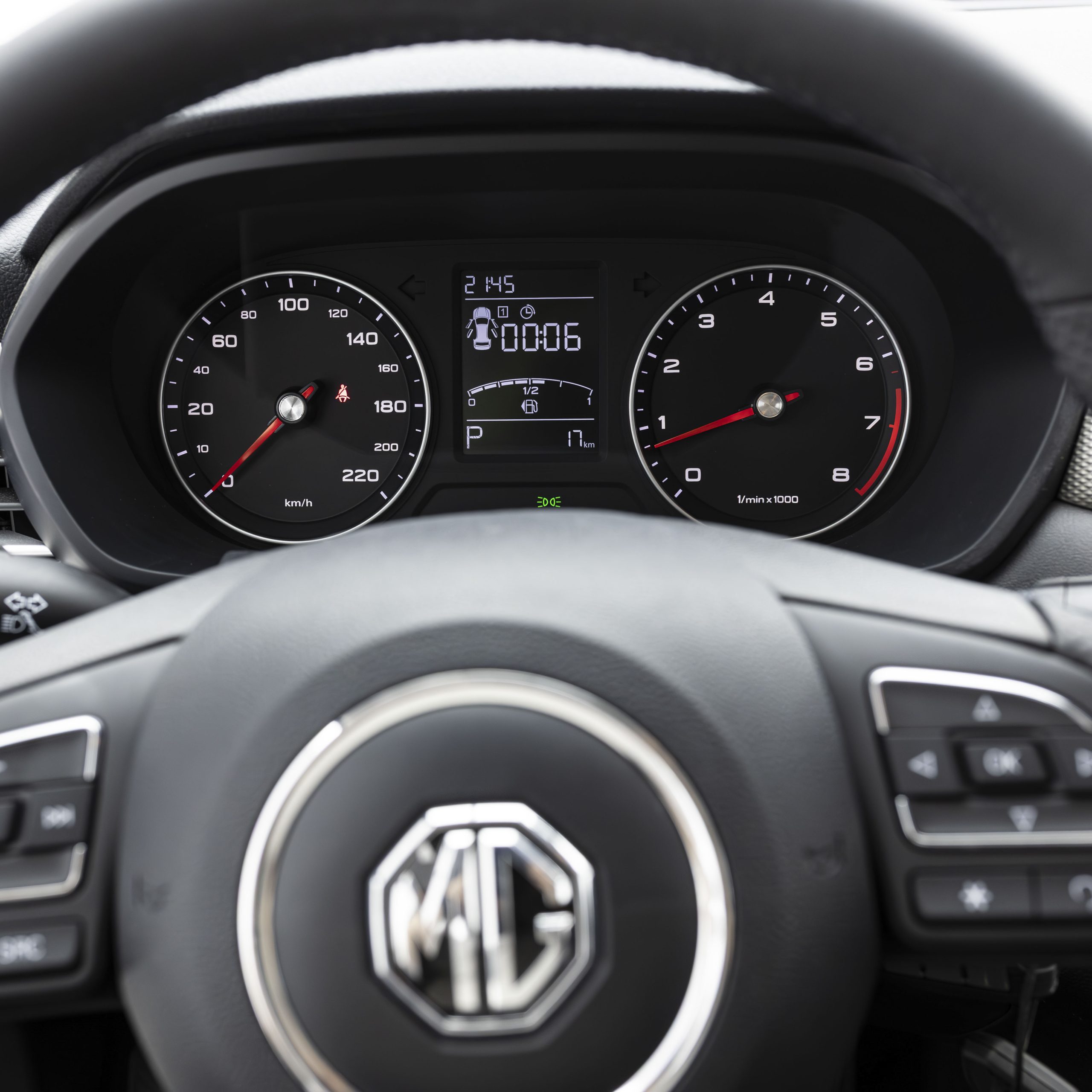 ام جي – 5 – القديم ام جي 5 – استاندر MG 5