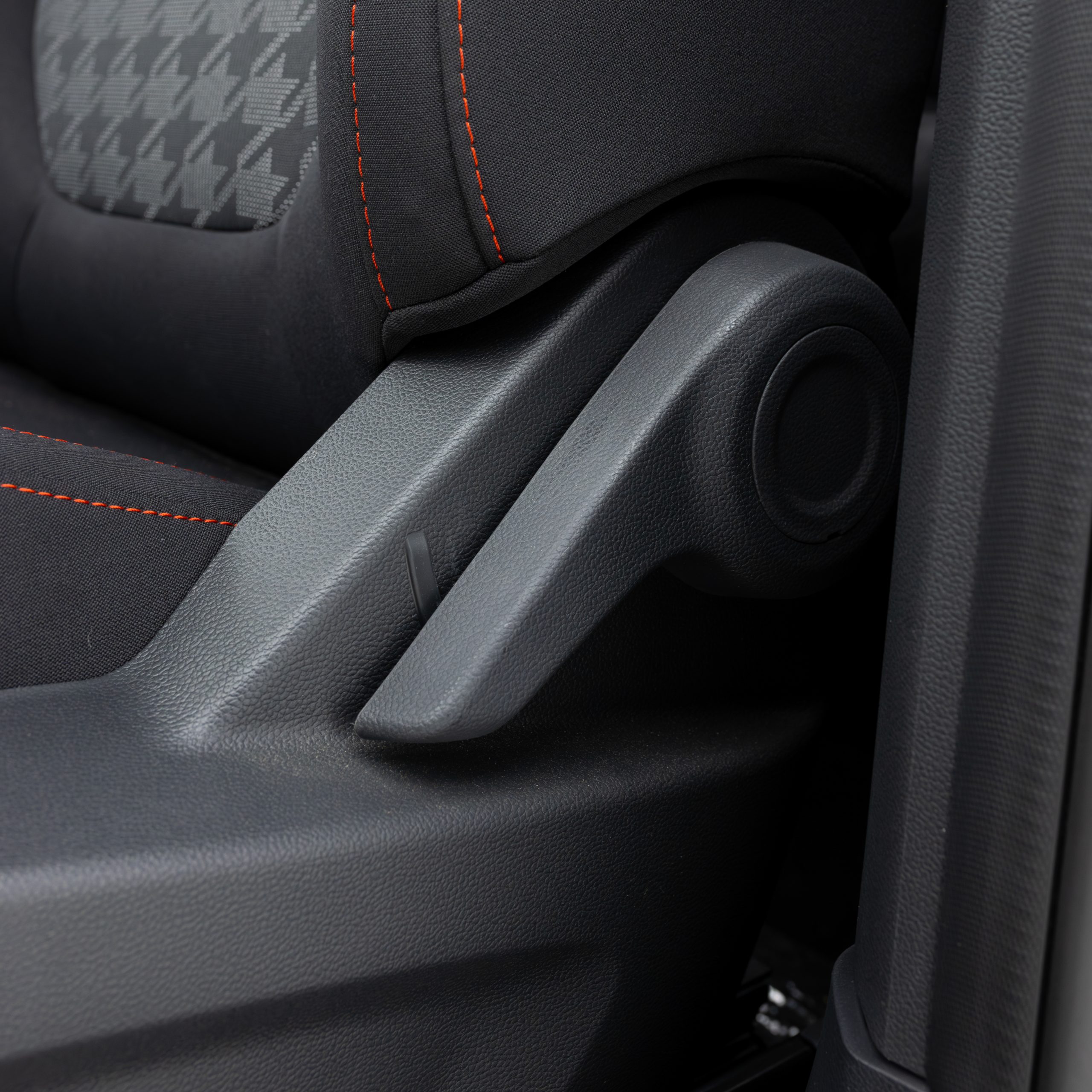 ام جي – زد اس MGZS 1.5L STD