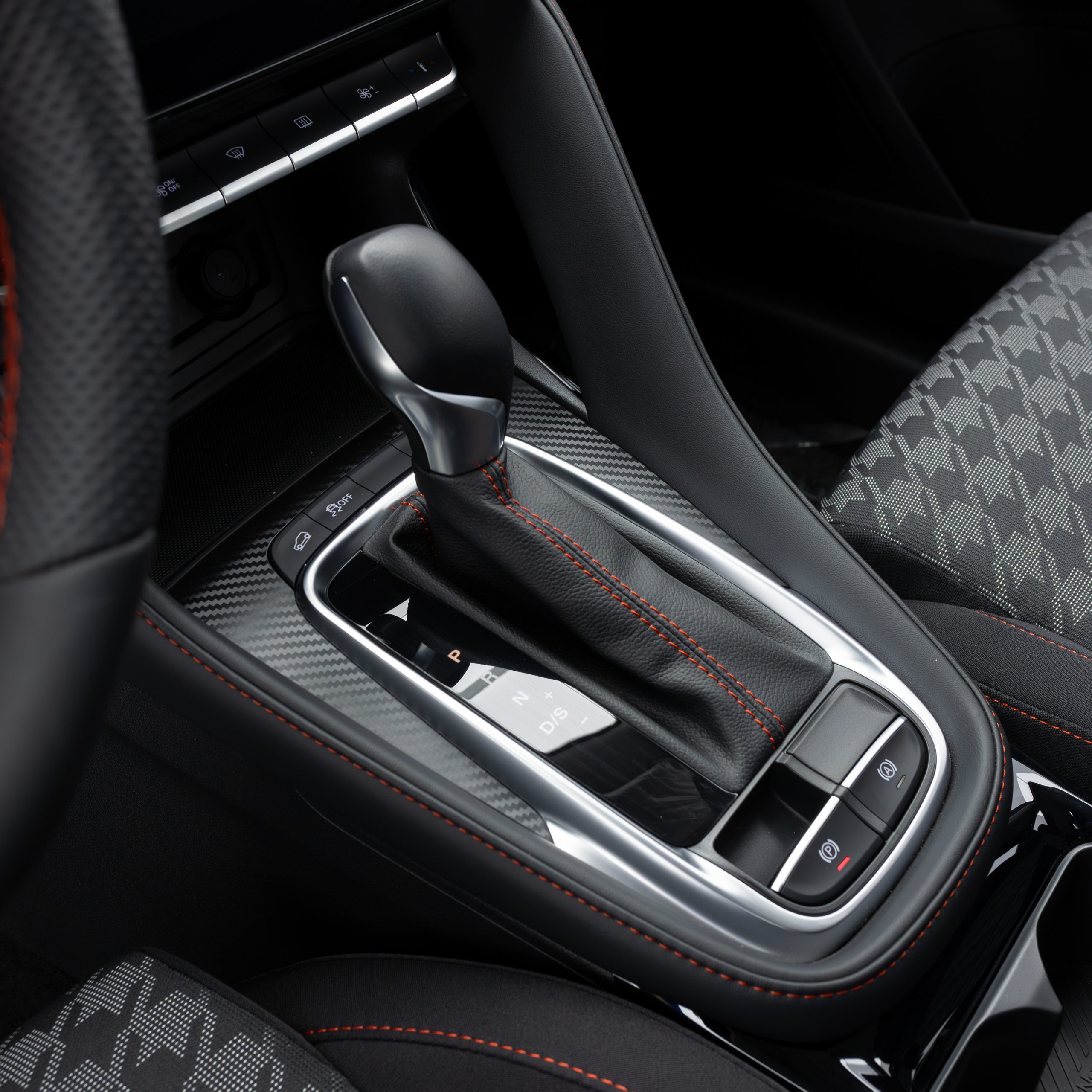 ام جي – زد اس MGZS 1.5L STD