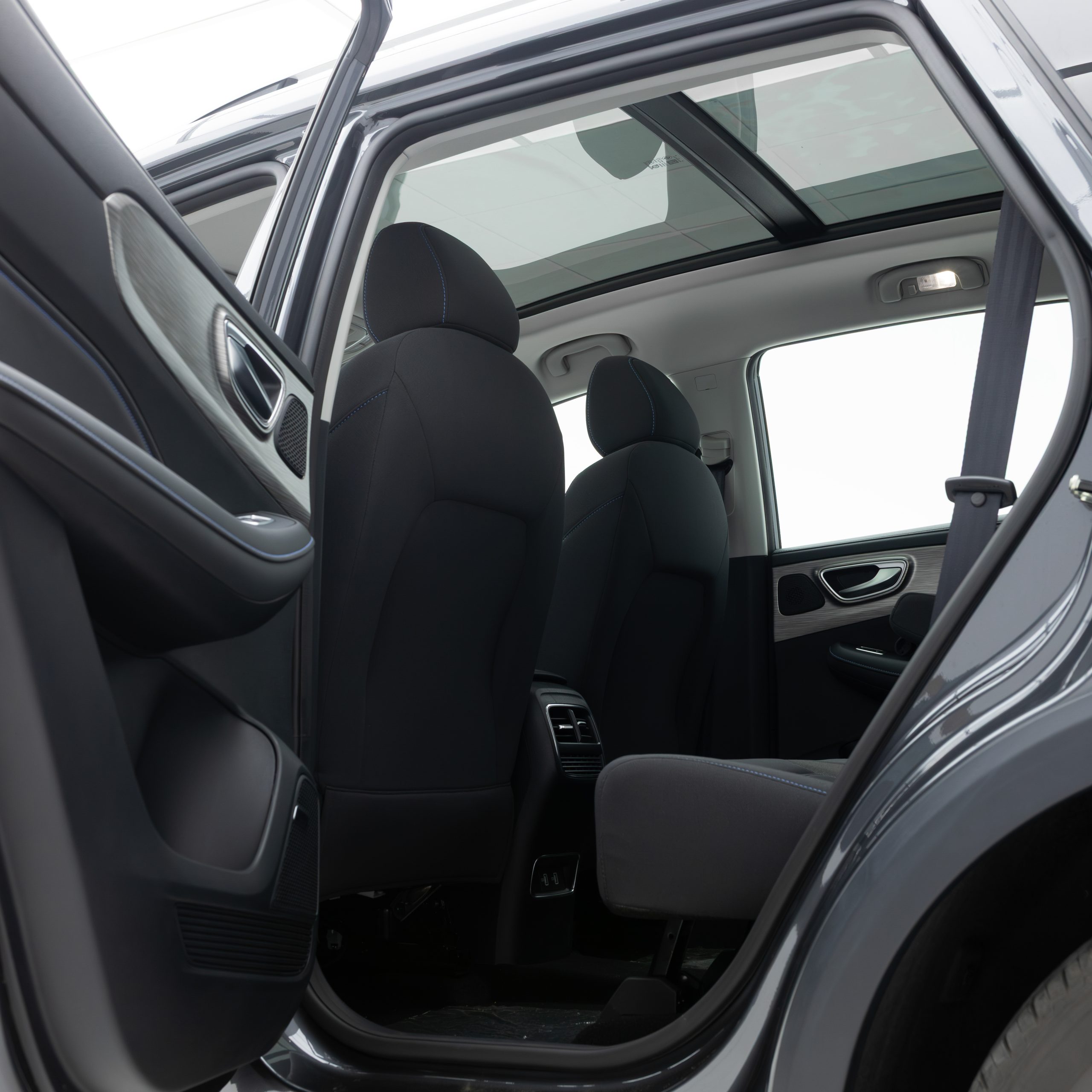 ام جي – ار اكس 5 MG RX5 1.5T DCT STD 2WD