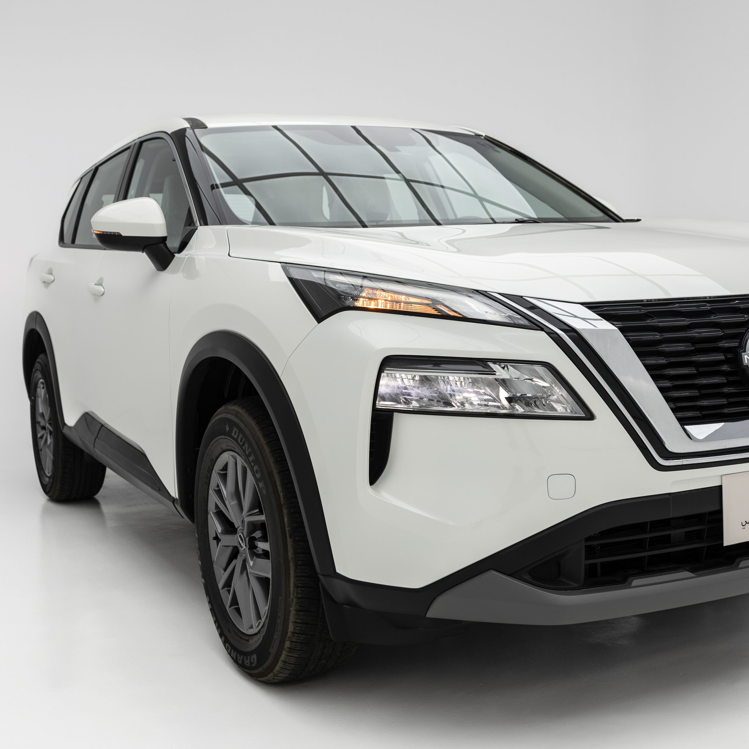 نيسان – اكس تريل بدون دبل , 7 راكب – 2500 سي سي-2025