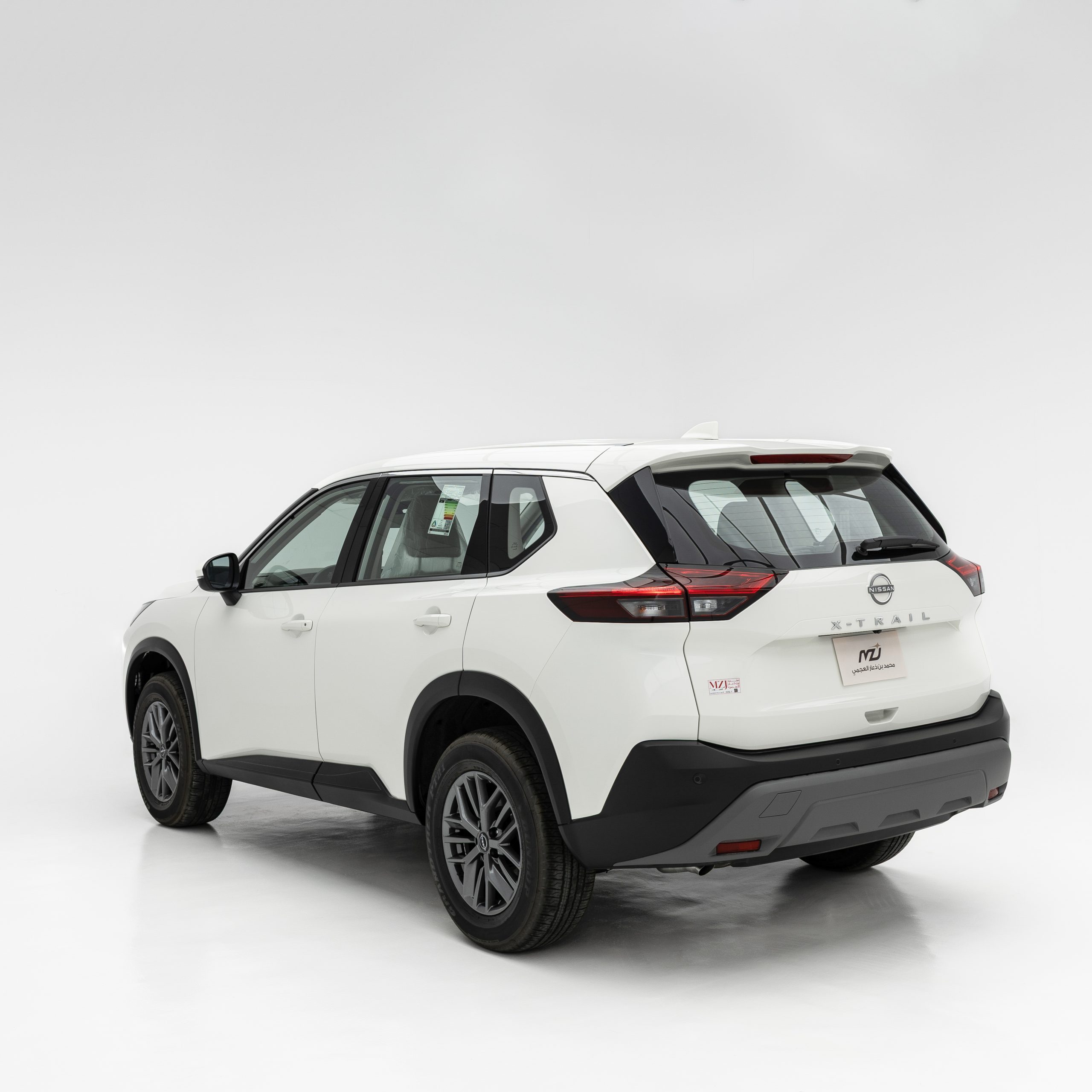 نيسان – اكس تريل بدون دبل , 7 راكب – 2500 سي سي-2025