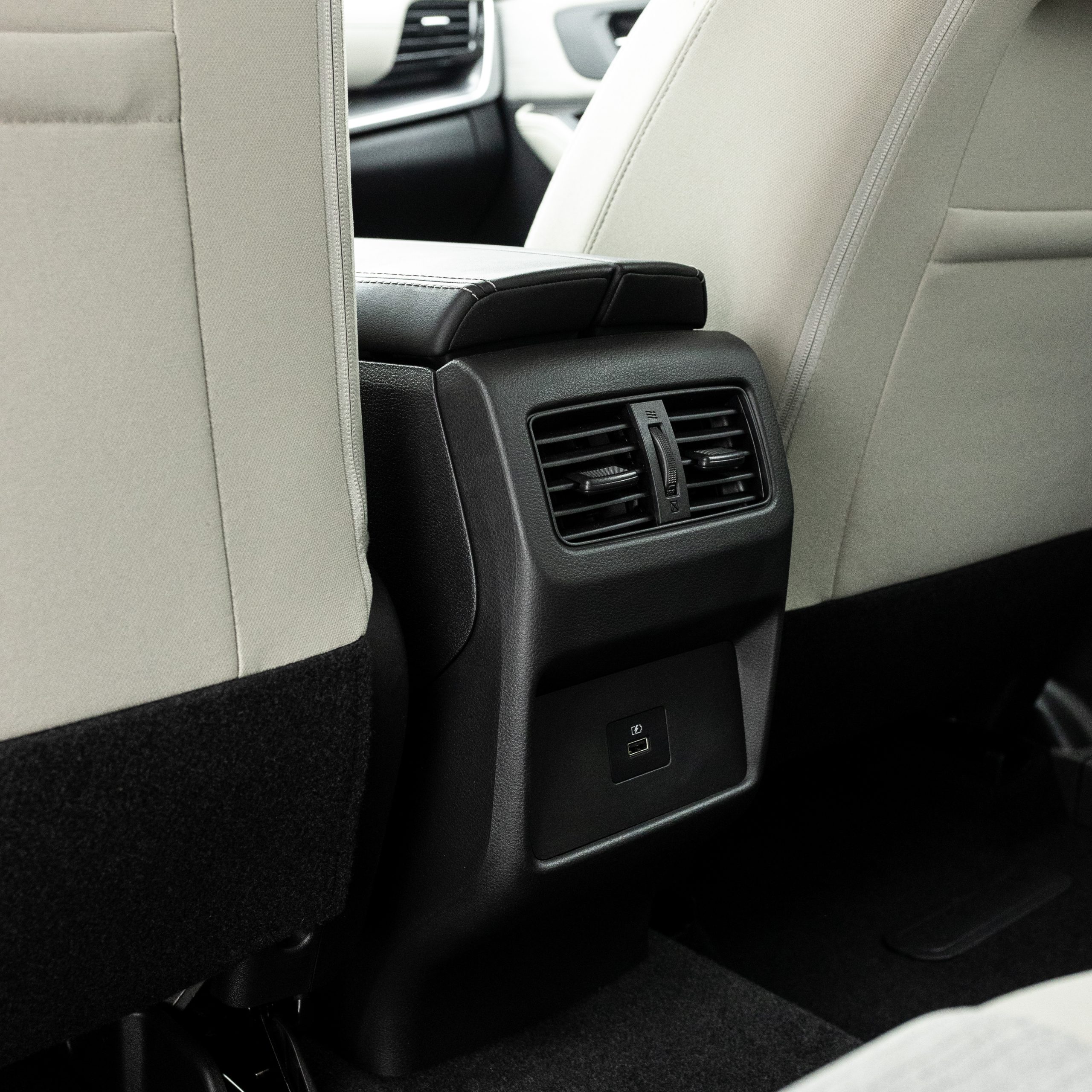 نيسان – اكس تريل دبل , 5 راكب – 2500 سي سي-2025