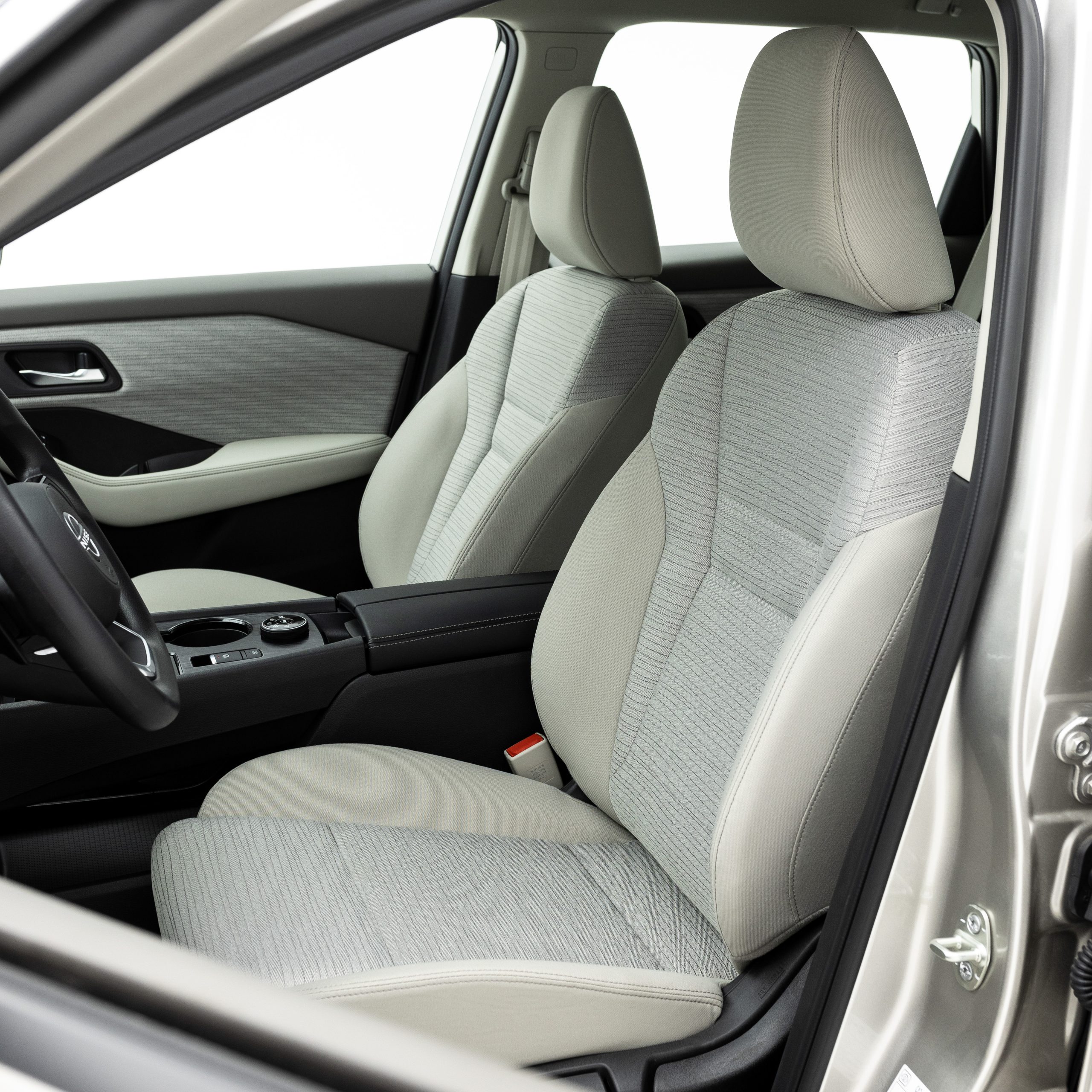 نيسان – اكس تريل دبل , 5 راكب – 2500 سي سي-2025