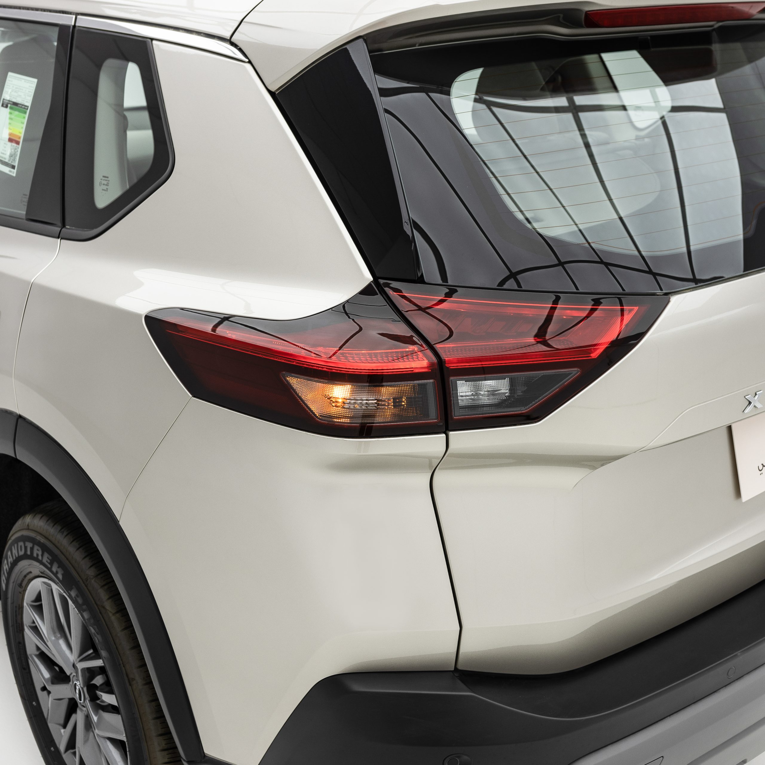 نيسان – اكس تريل دبل , 5 راكب – 2500 سي سي-2025