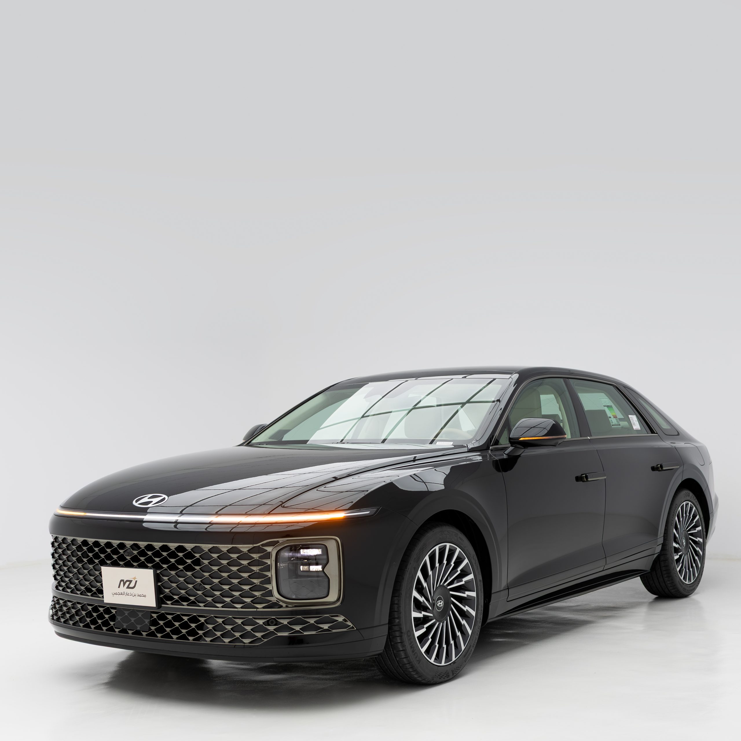 هيونداي – ازيرا كاليجرافي – 3500 سي سي – Calligraphy