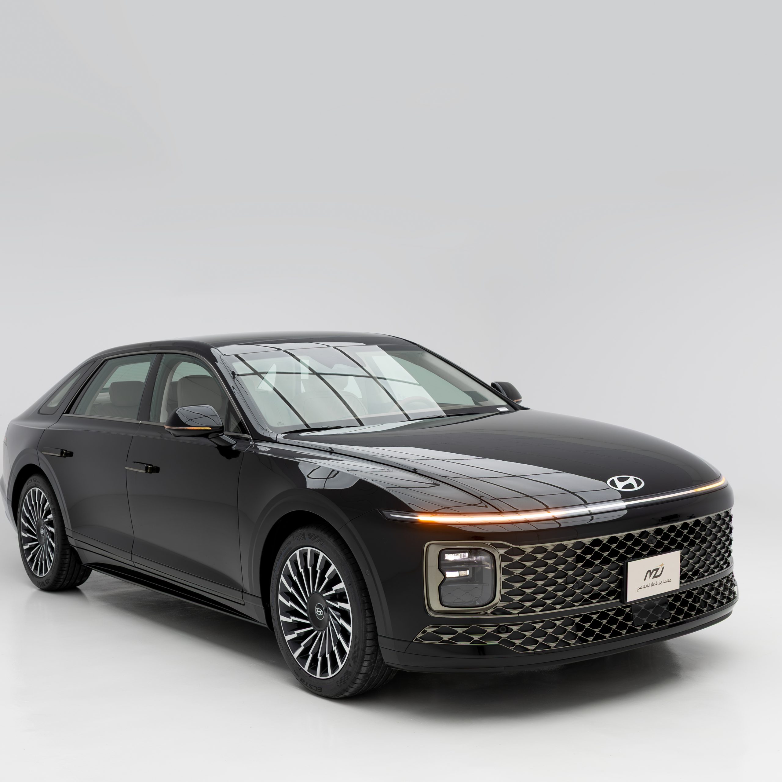 هيونداي – ازيرا كاليجرافي – 3500 سي سي – Calligraphy