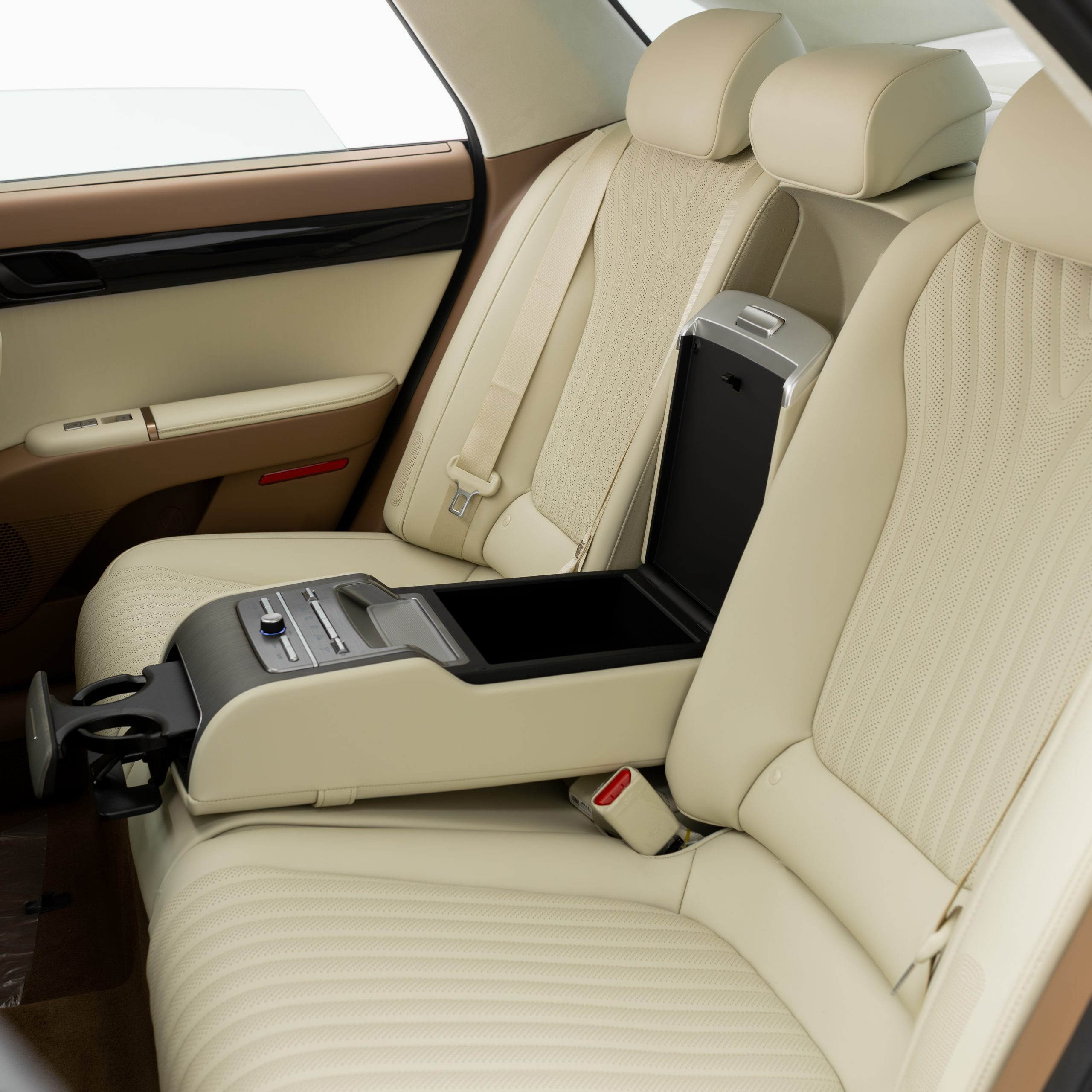 هيونداي – ازيرا كاليجرافي – 3500 سي سي – Calligraphy