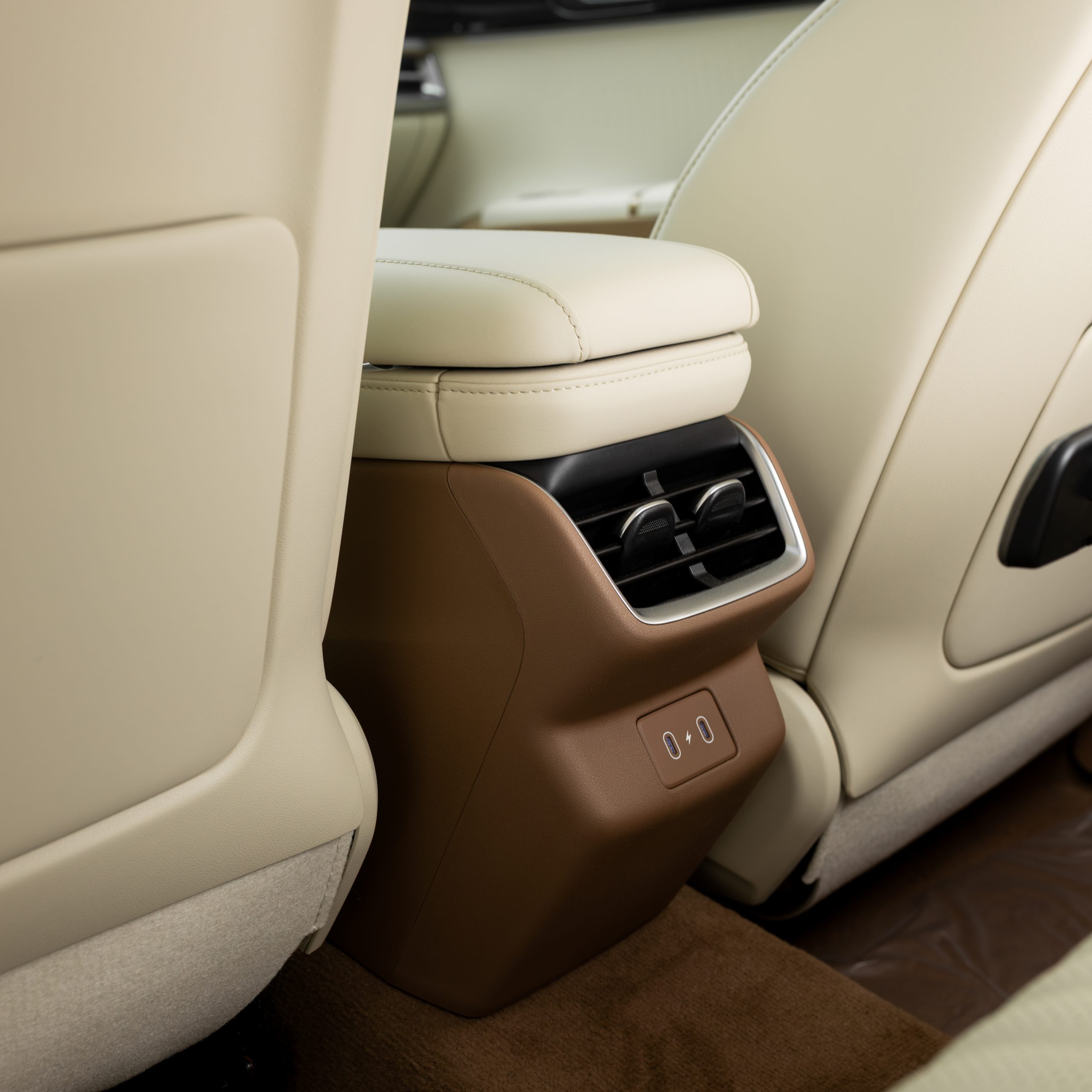 هيونداي – ازيرا كاليجرافي – 3500 سي سي – Calligraphy