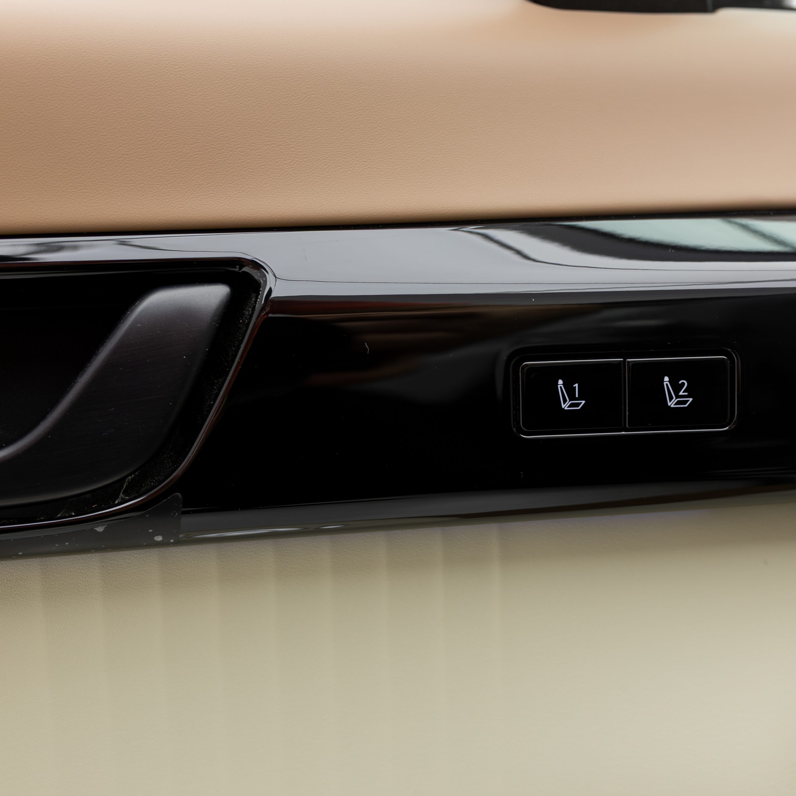 هيونداي – ازيرا كاليجرافي – 3500 سي سي – Calligraphy