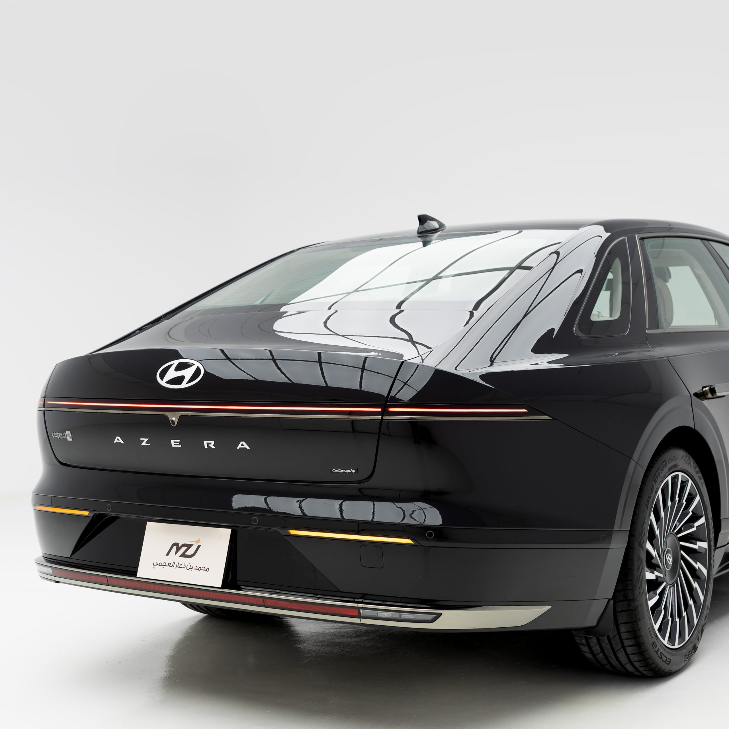 هيونداي – ازيرا كاليجرافي – 3500 سي سي – Calligraphy