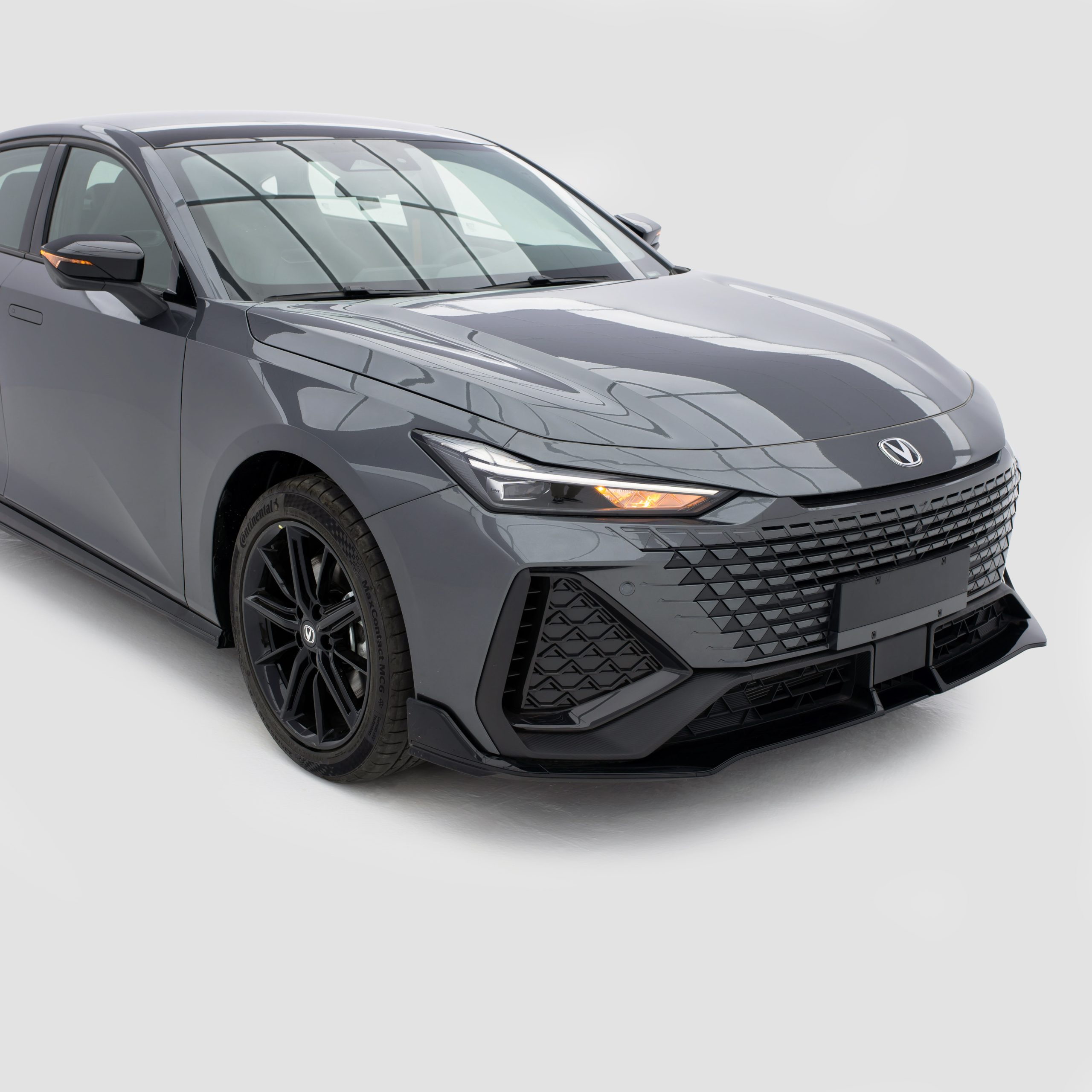 شانجان – يوني في UNI-V – sport –  سبورت – ماكينة 2000 سي سي تربو