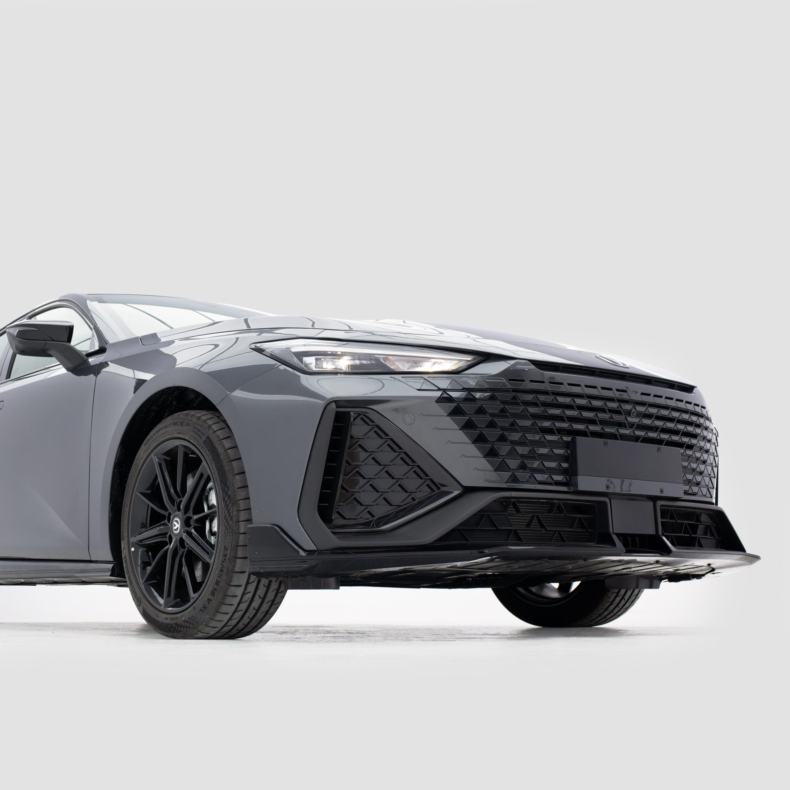 شانجان – يوني في UNI-V – sport –  سبورت – ماكينة 2000 سي سي تربو