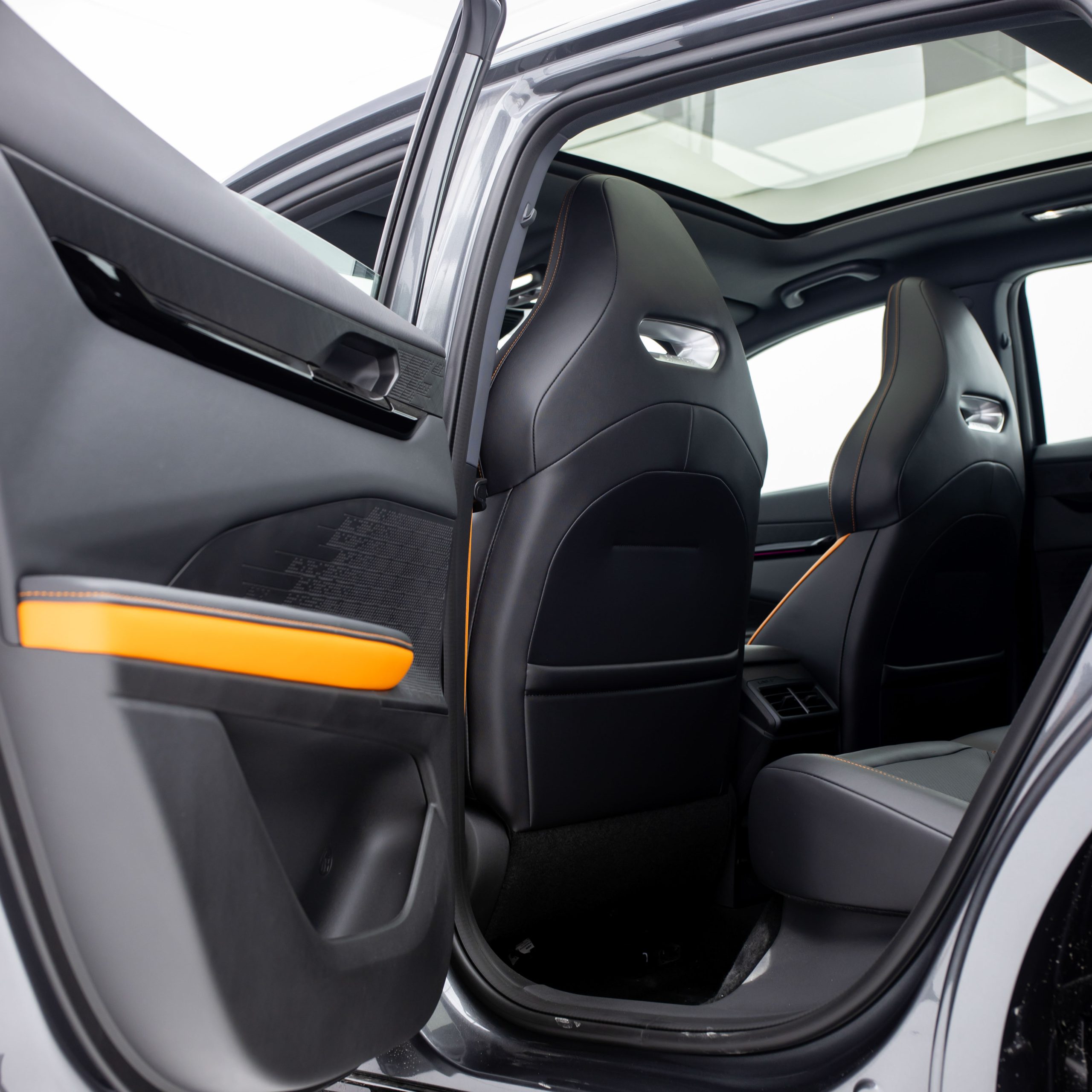 شانجان – يوني في UNI-V – sport –  سبورت – ماكينة 2000 سي سي تربو