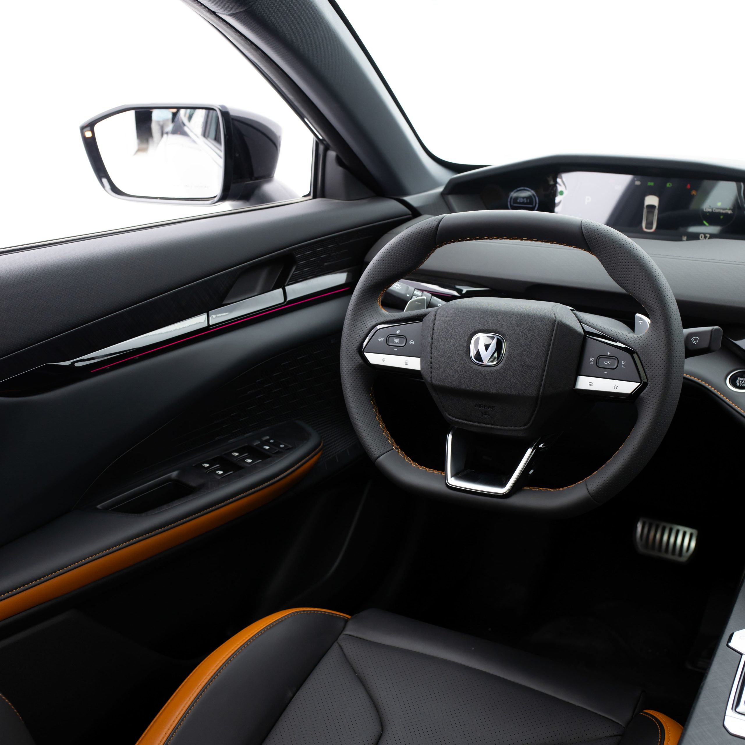 شانجان – يوني في UNI-V – sport –  سبورت – ماكينة 2000 سي سي تربو