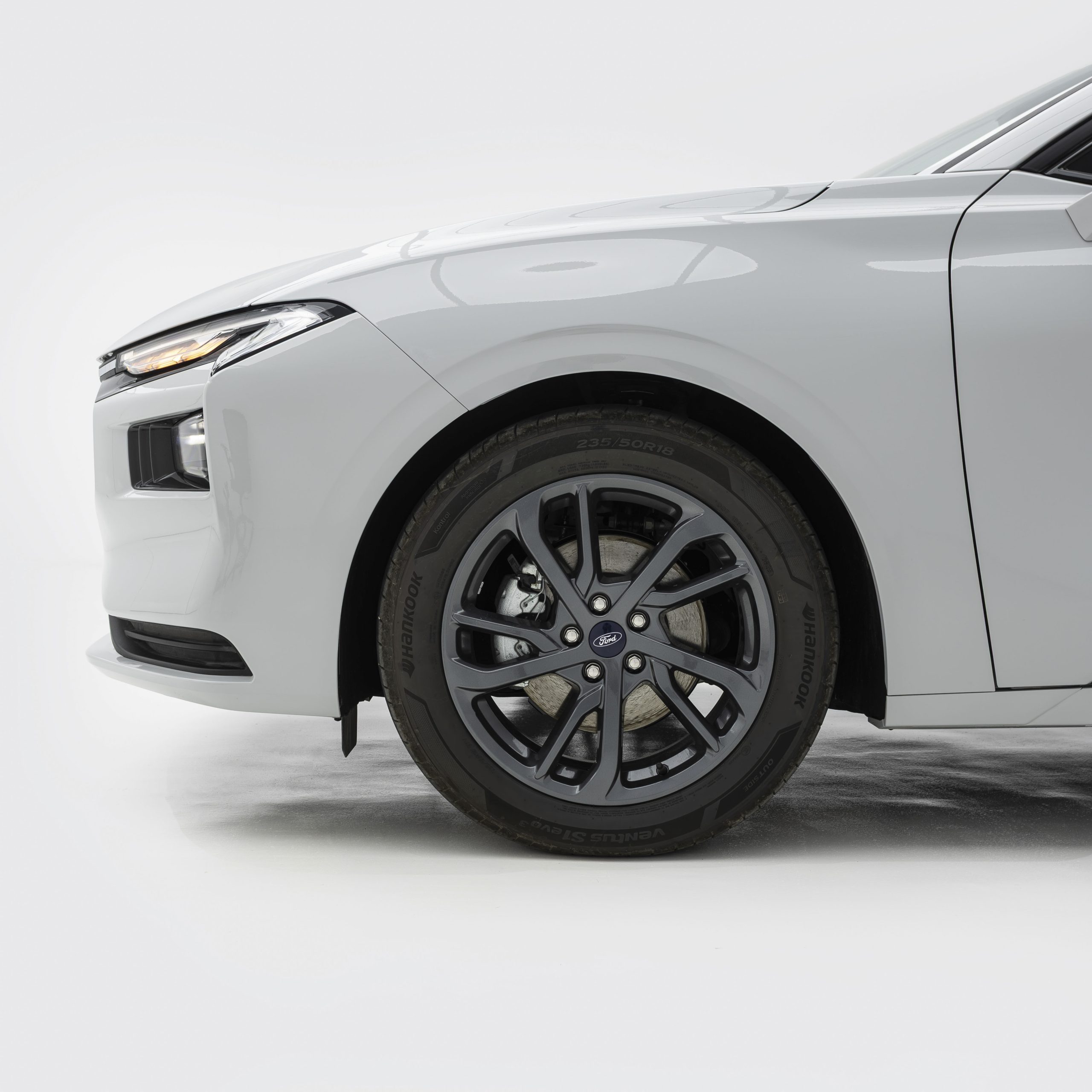 فورد – تورس امبيانتي – 2000 سي سي-2025