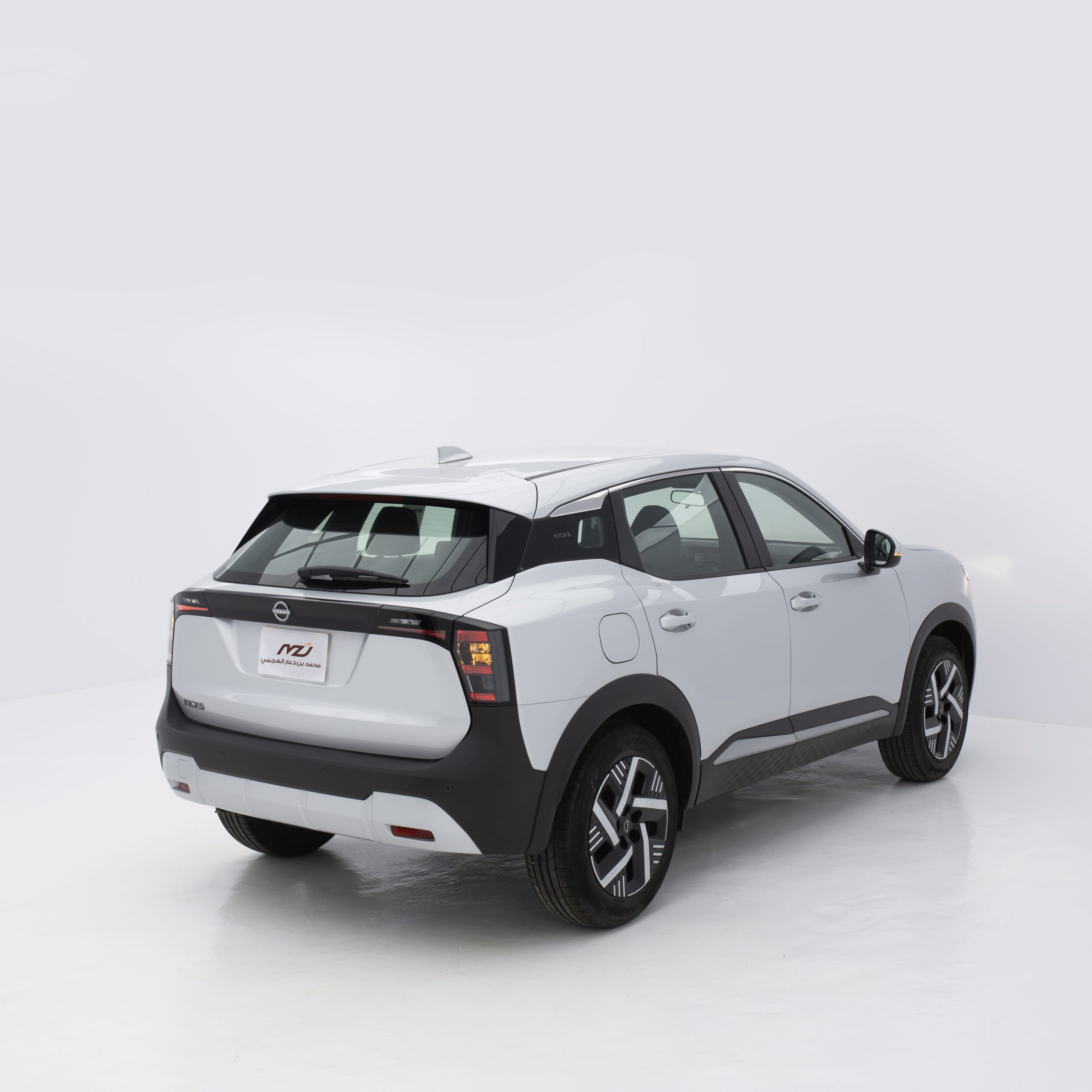 نيسان – كيكس استاندر – 2000 سي سي