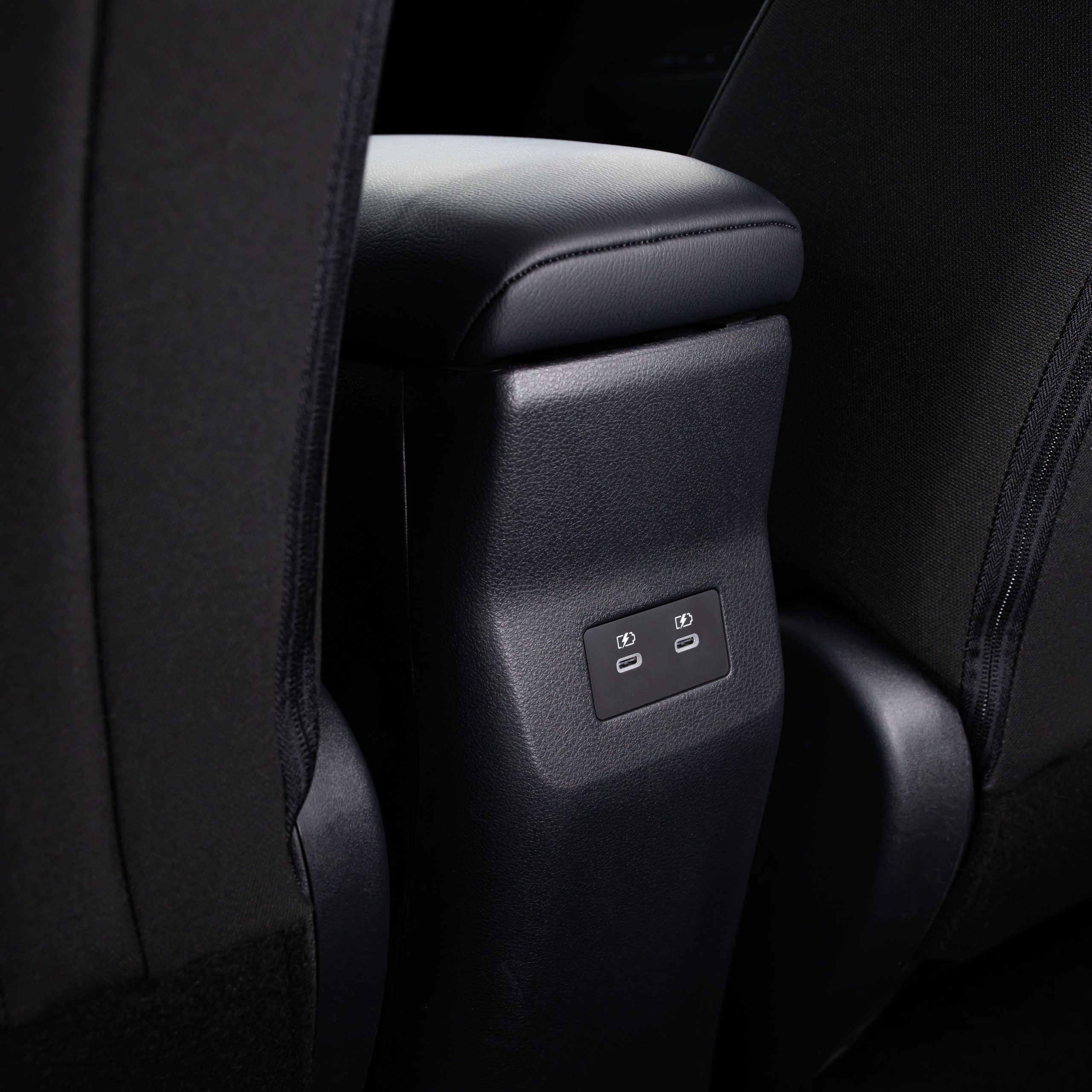 نيسان – كيكس استاندر – 2000 سي سي