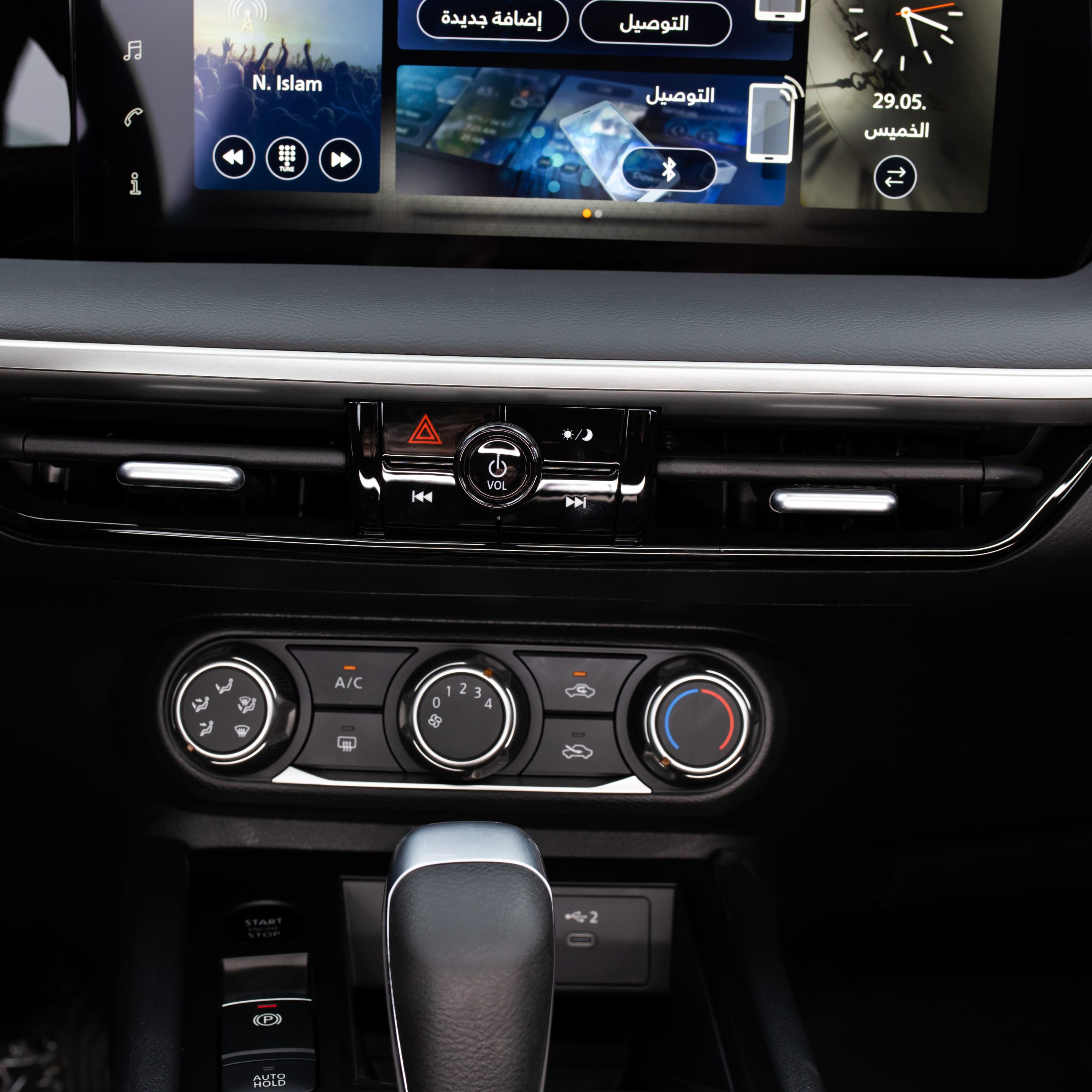 نيسان – كيكس استاندر – 2000 سي سي