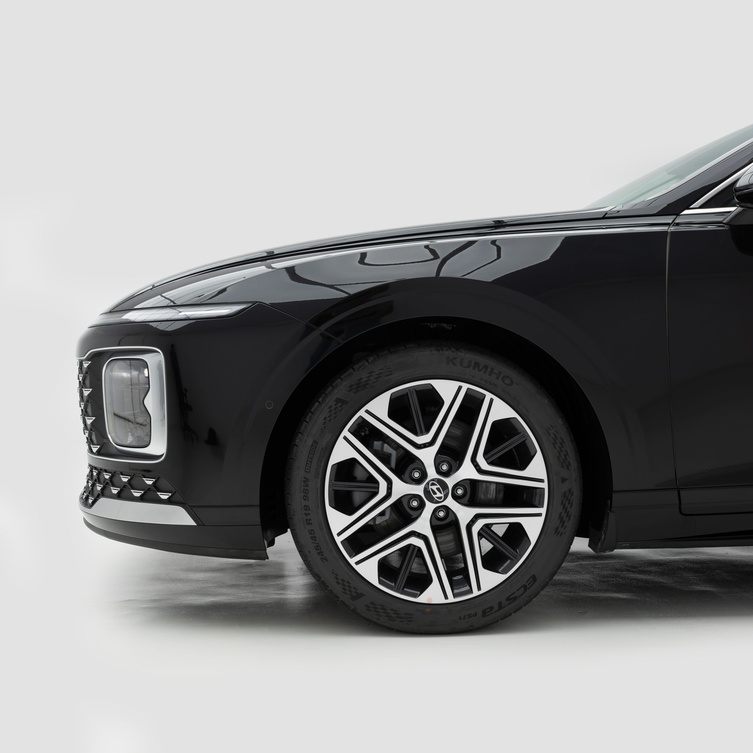 هيونداي – ازيرا بريميوم – 3500 سي سي – LTD