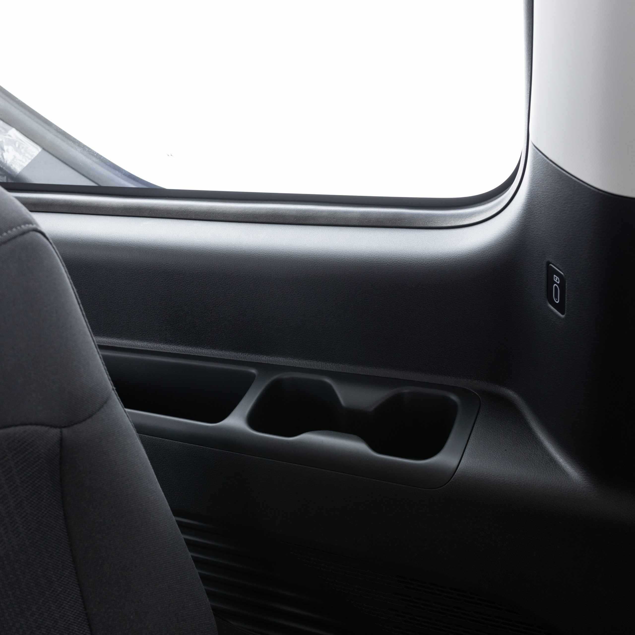 هيونداي – ستاريا بنزين – 9 راكب , 3500 سي سي-2026